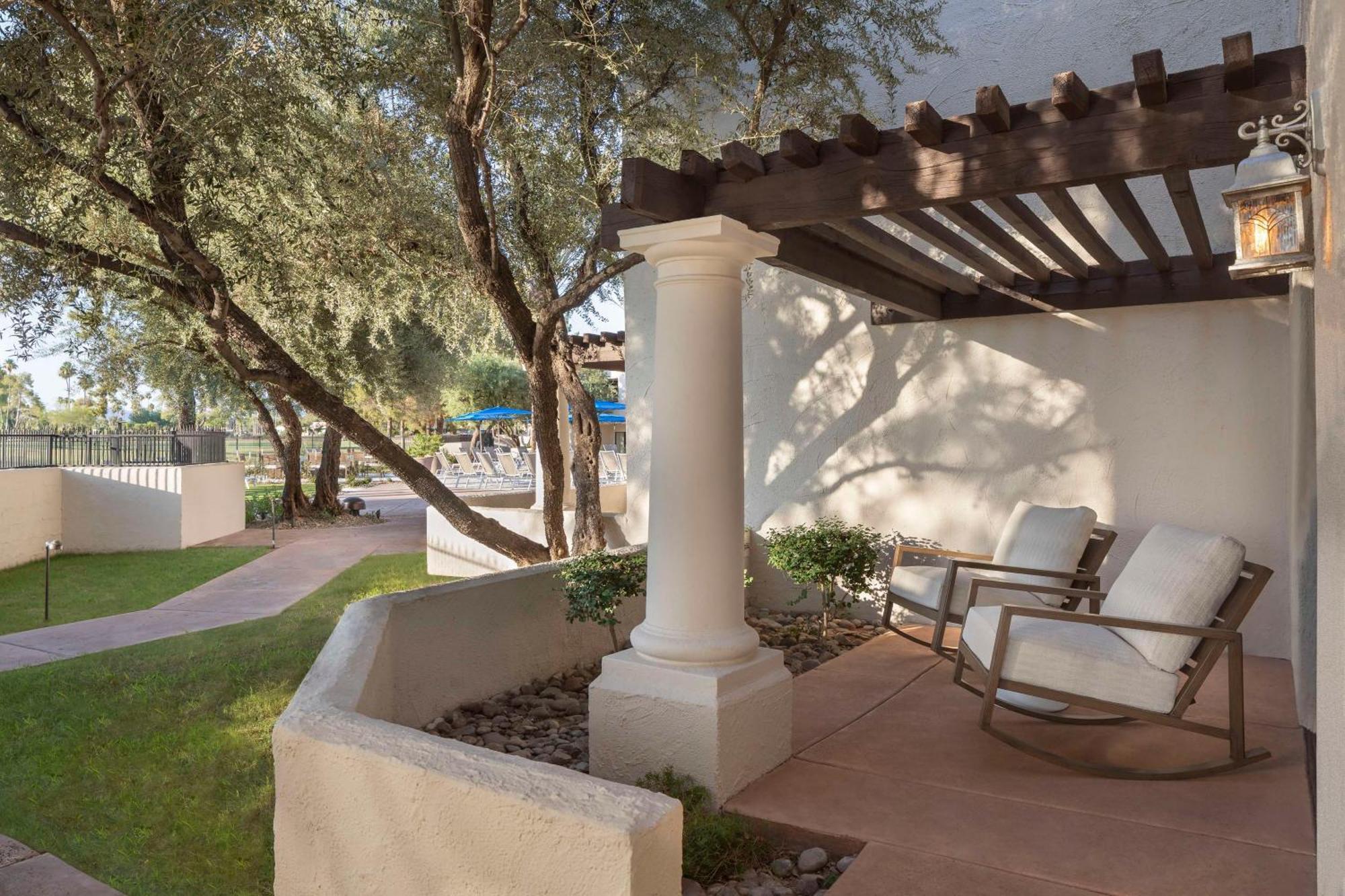 The & Spa, Curio Collection By Hilton Scottsdale