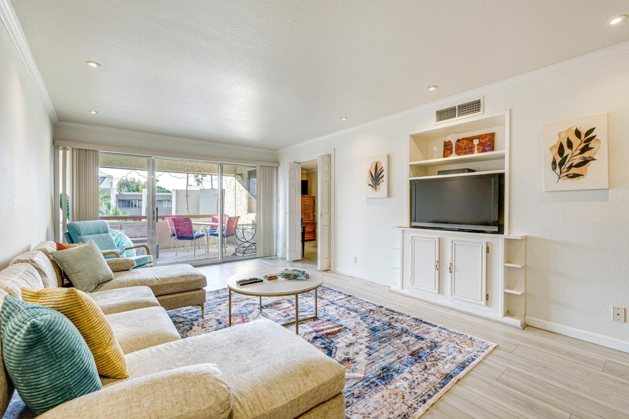 With Pool Access Walk To Old Town! * Scottsdale