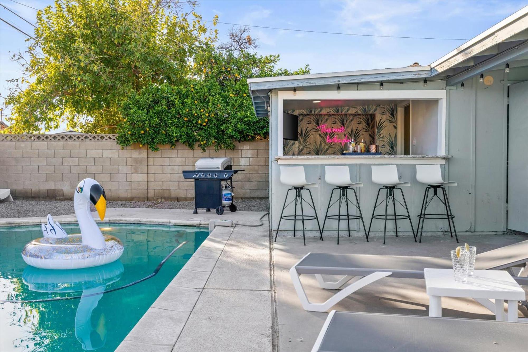 Girls Getaway Haven Outdoor Bar W Pool & Hot Tub * Scottsdale