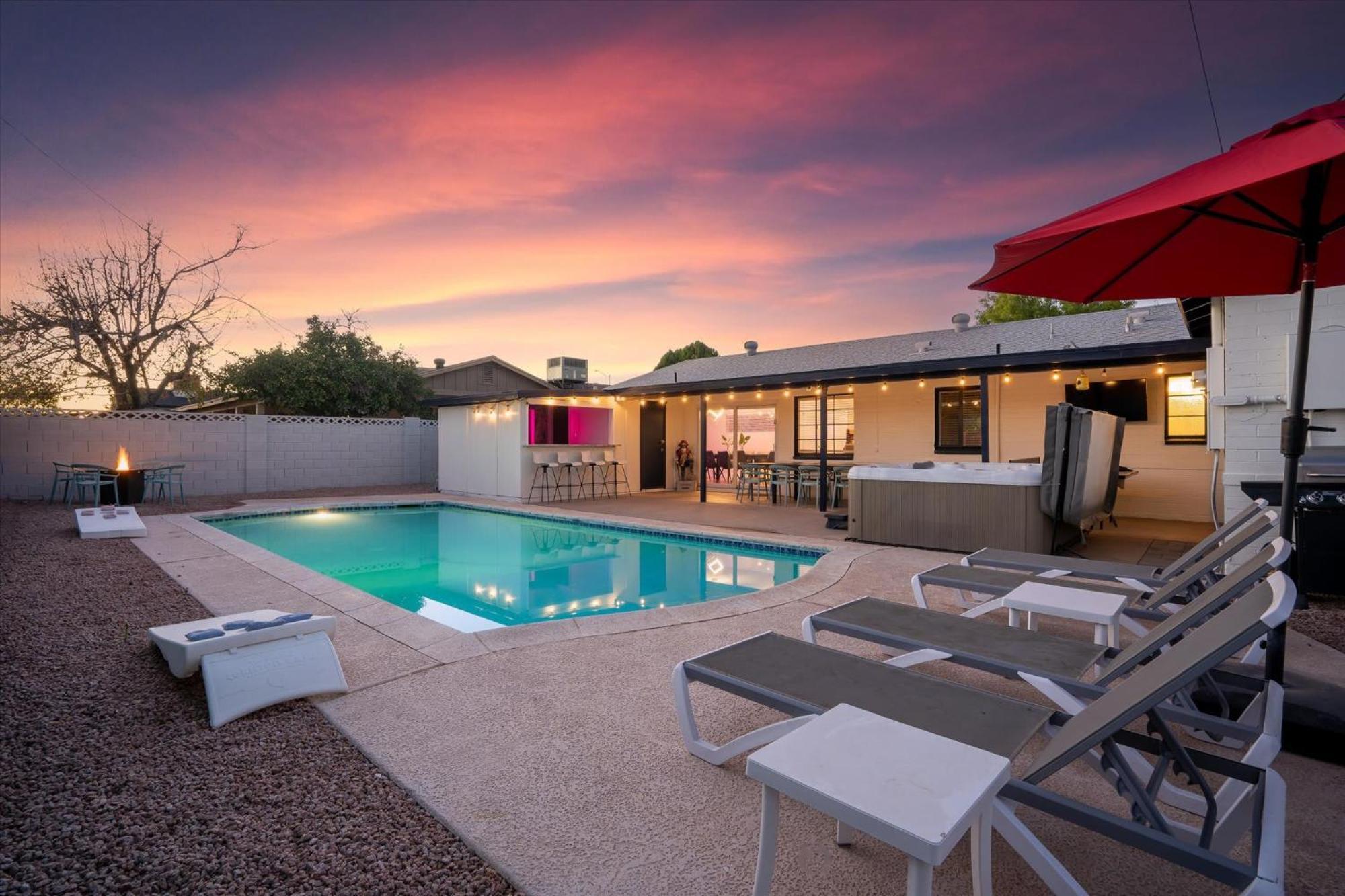 Girls Getaway Haven Outdoor Bar W Pool & Hot Tub * Scottsdale