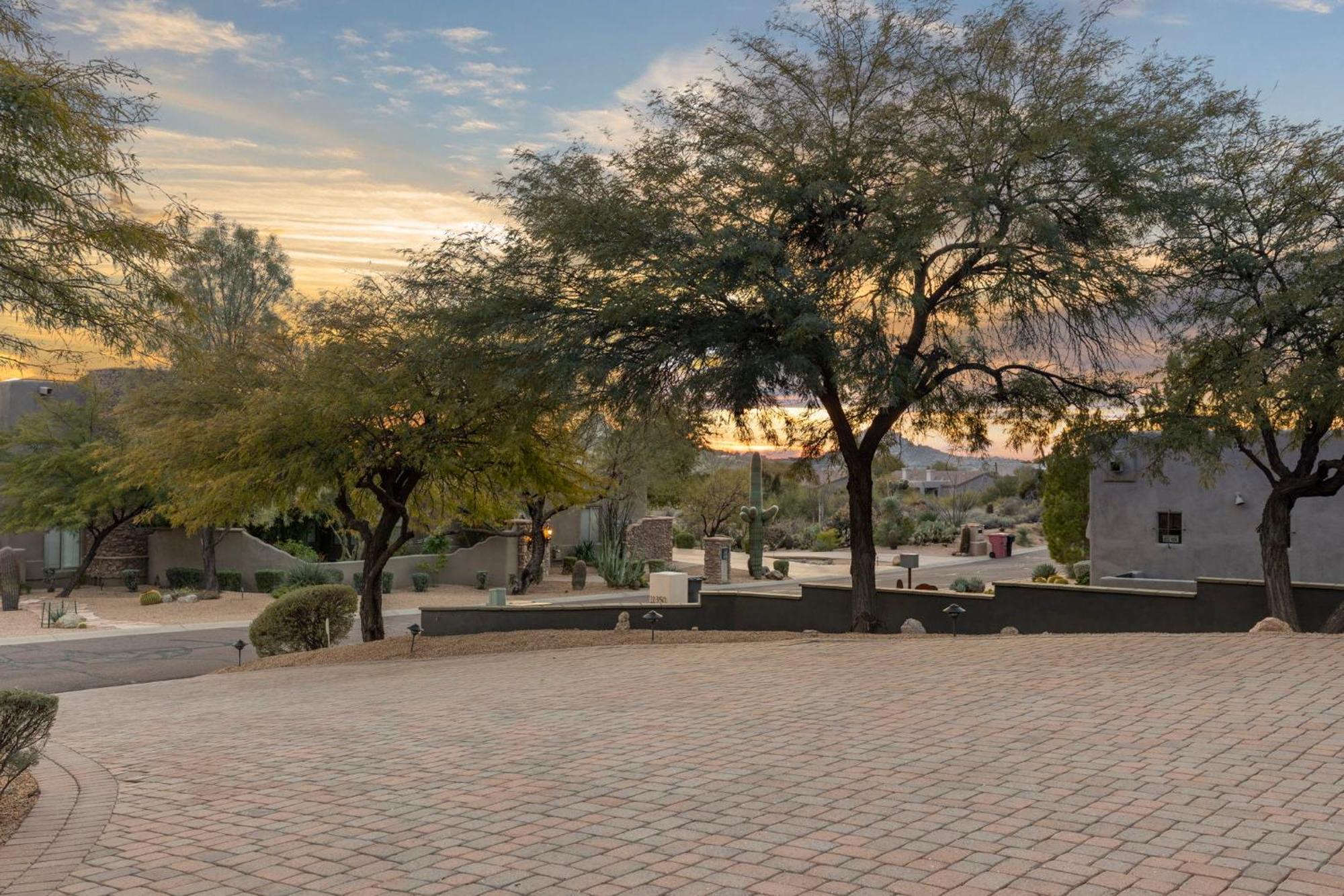 The Debonair Derby By Paseohomesaz With Heated Pool Holiday home Scottsdale