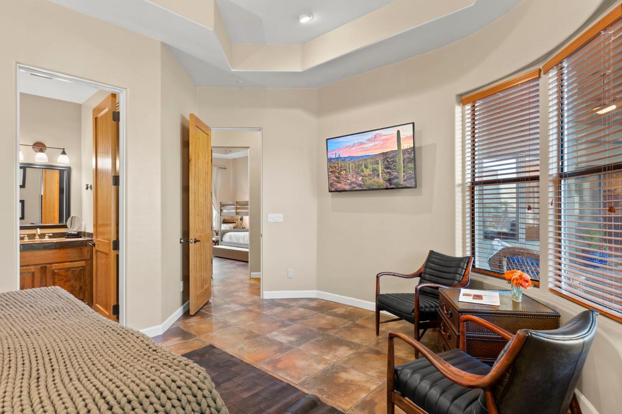 The Debonair Derby By Paseohomesaz With Heated Pool Holiday home Scottsdale