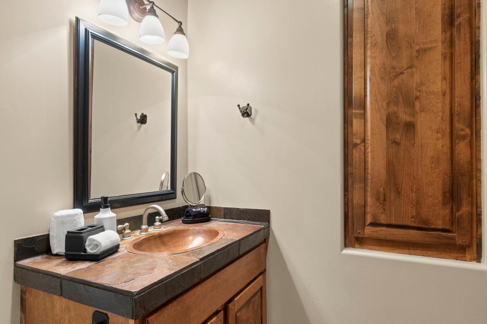 The Debonair Derby By Paseohomesaz With Heated Pool Holiday home Scottsdale