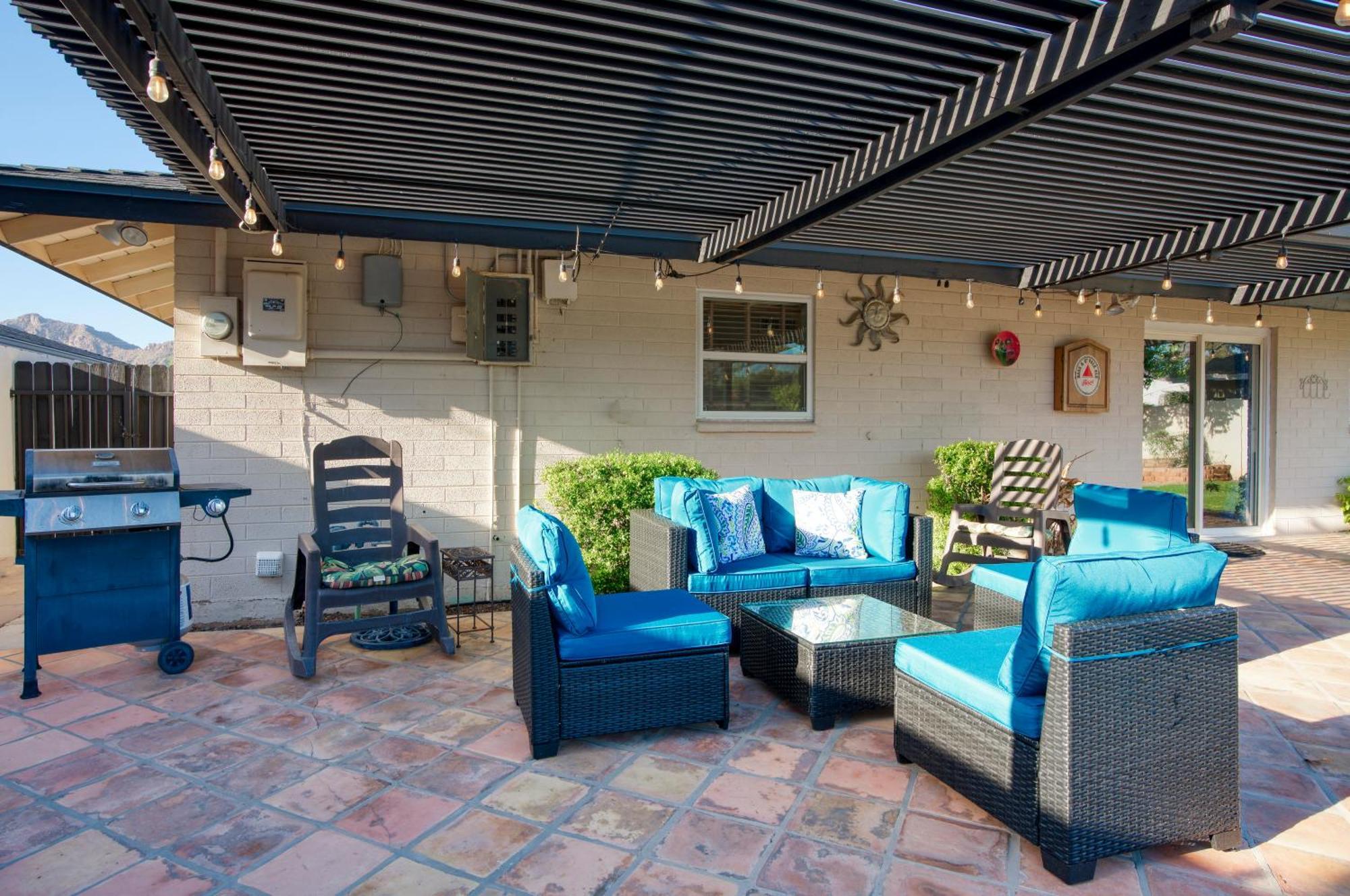 Apartment Modern 3bd W Pool And Patio *