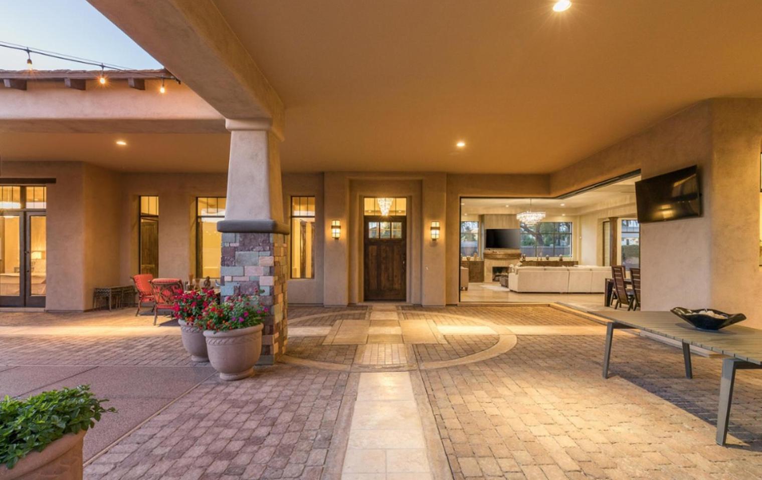 Private Pool & Hot Tub, Retreat - Large Luxury Smart Casa de férias Scottsdale