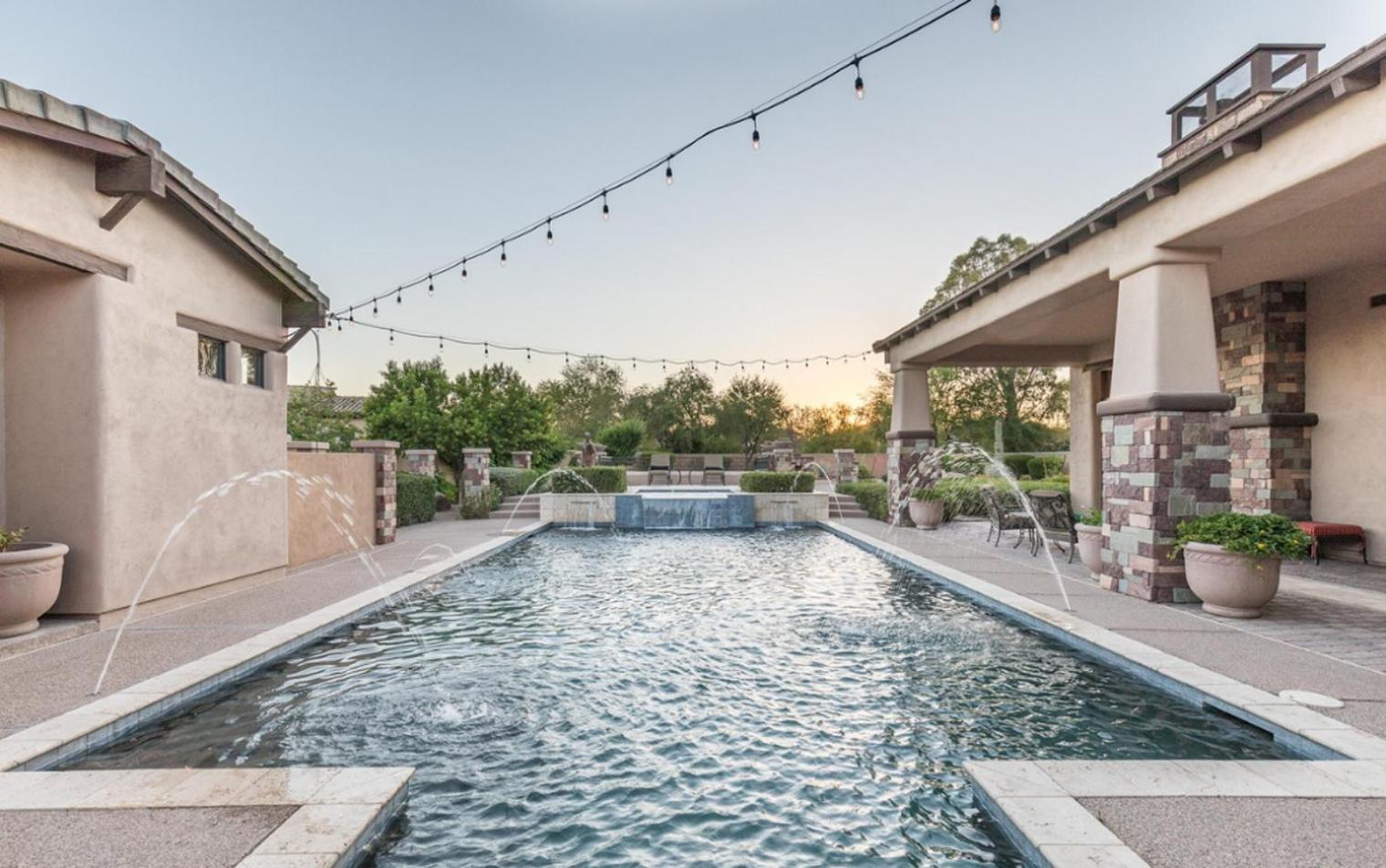 Casa de férias Private Pool & Hot Tub, Retreat - Large Luxury Smart