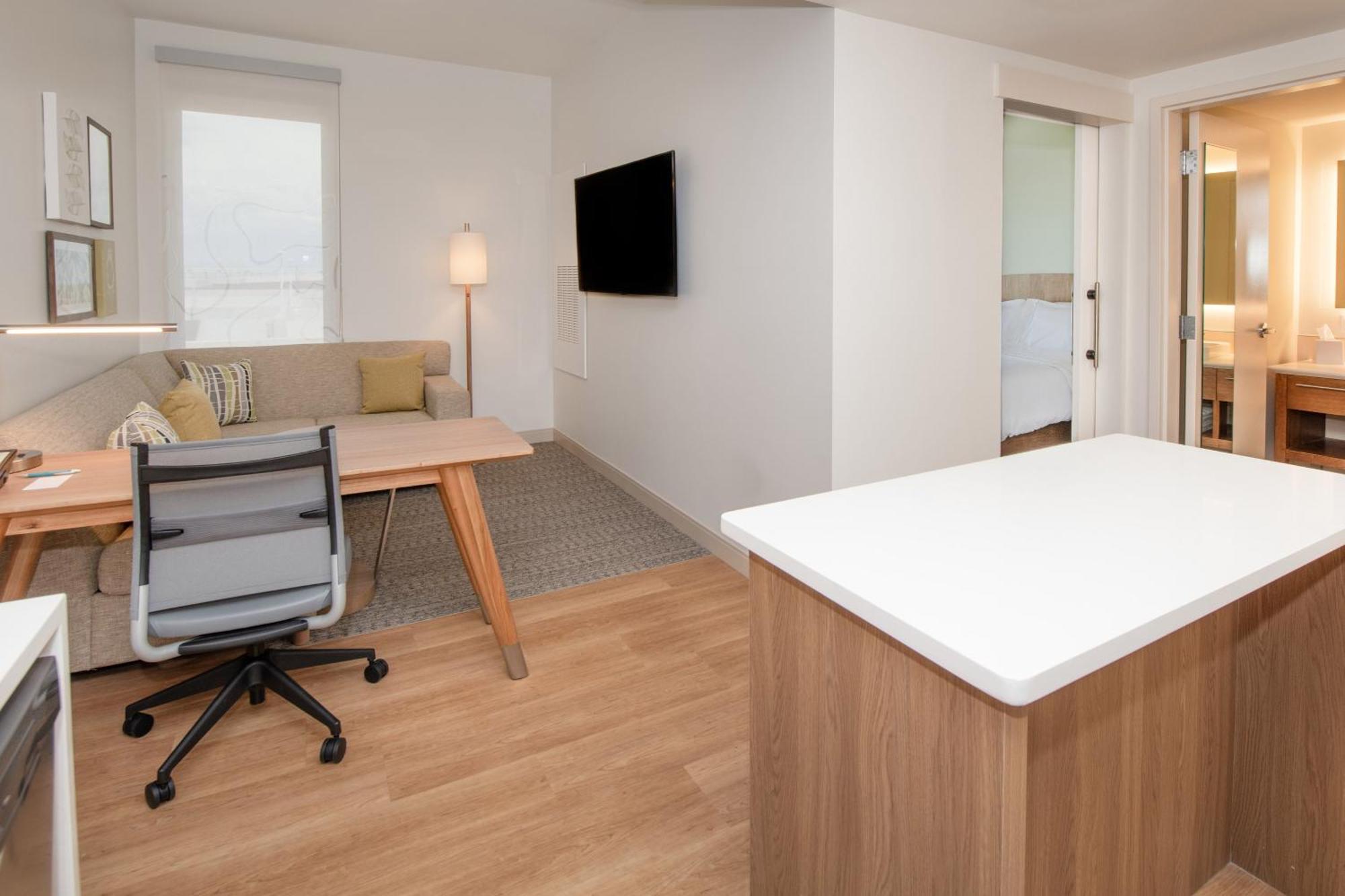 Hotel Element At Skysong 3*