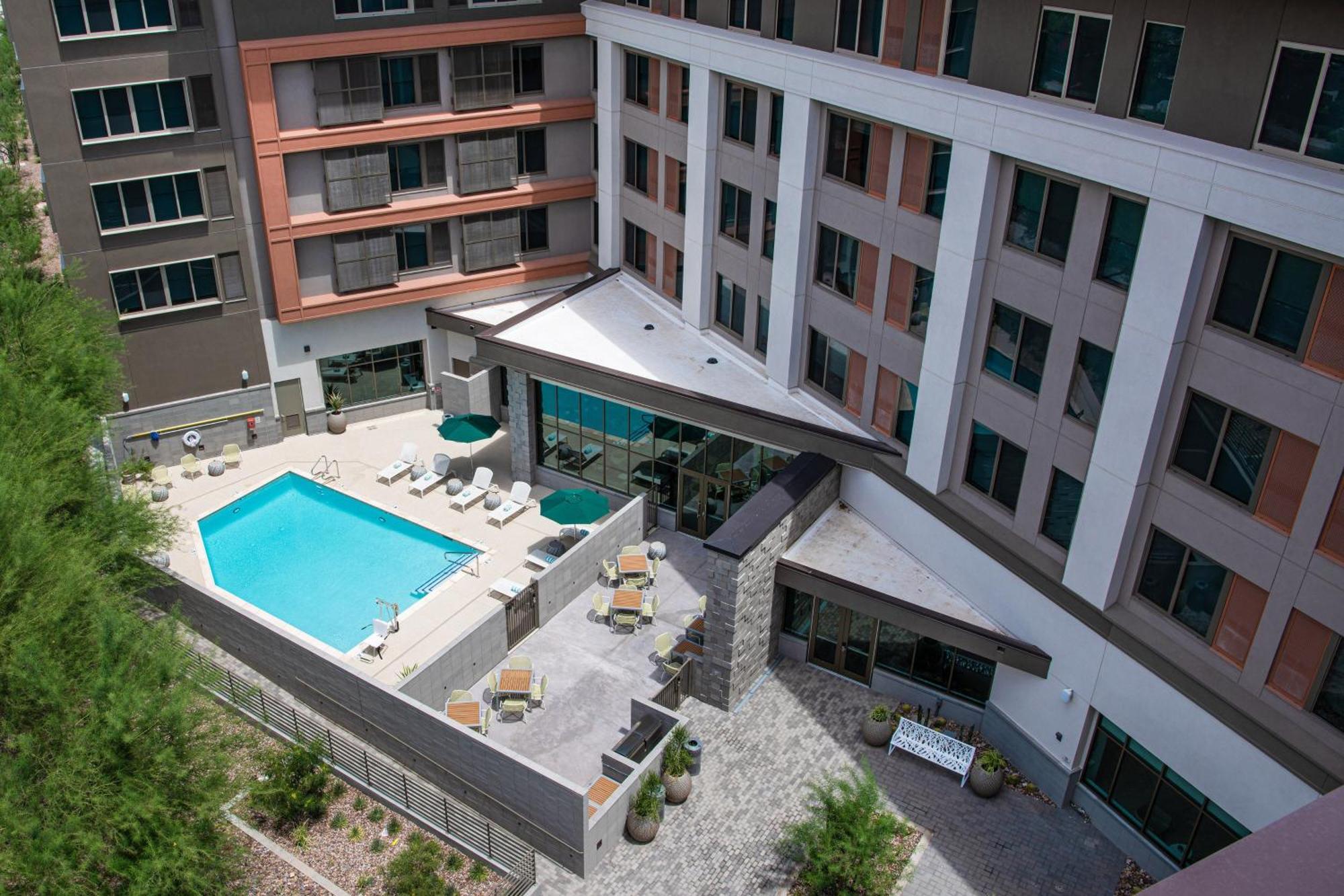 Element At Skysong Hotel 3*