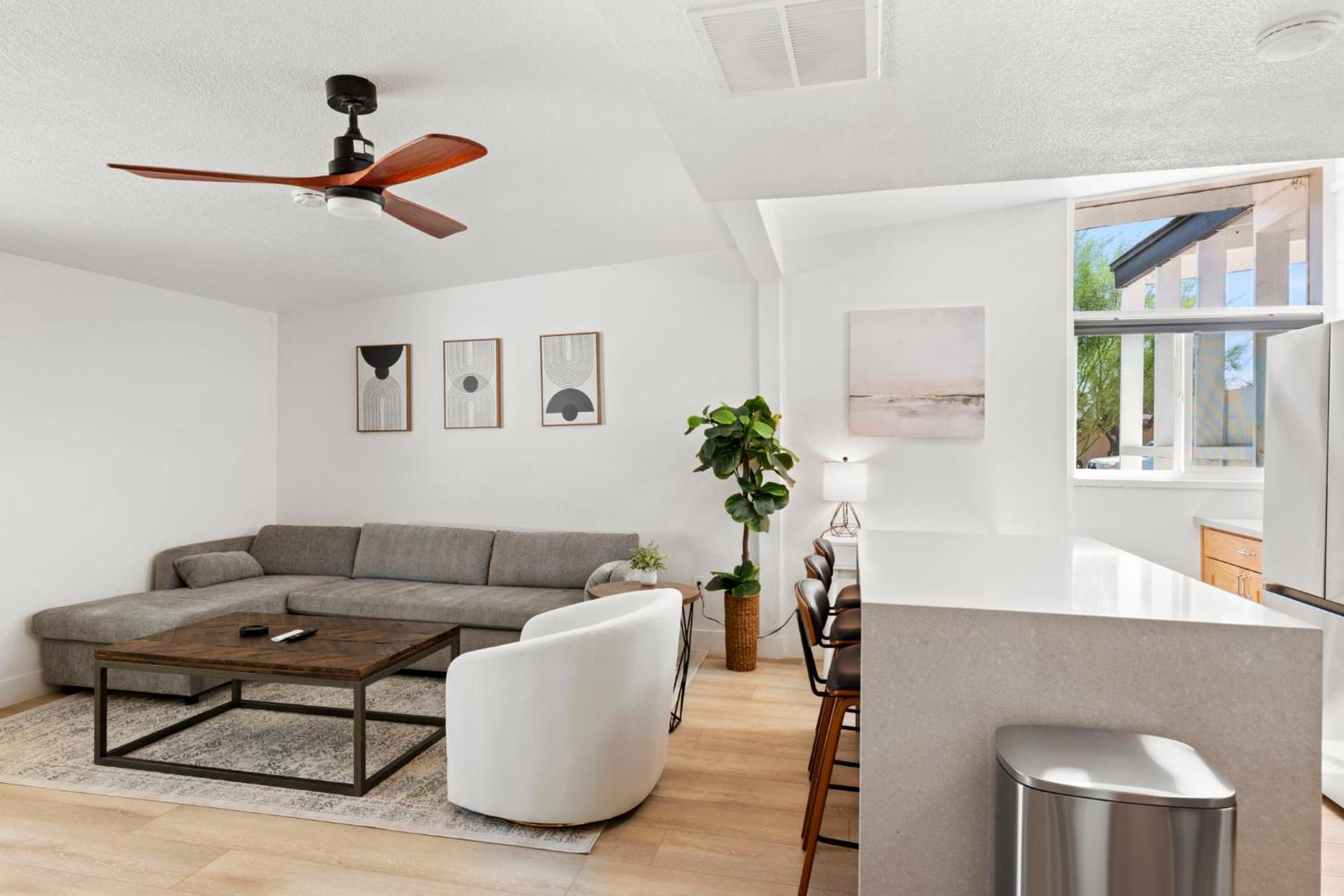 Brand New W Parking Blocks From Oldtown- 2b Holiday home Scottsdale