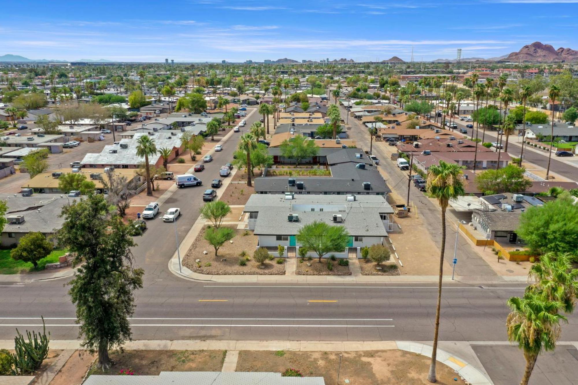Brand New W Parking Blocks From Oldtown- 2b Holiday home Scottsdale