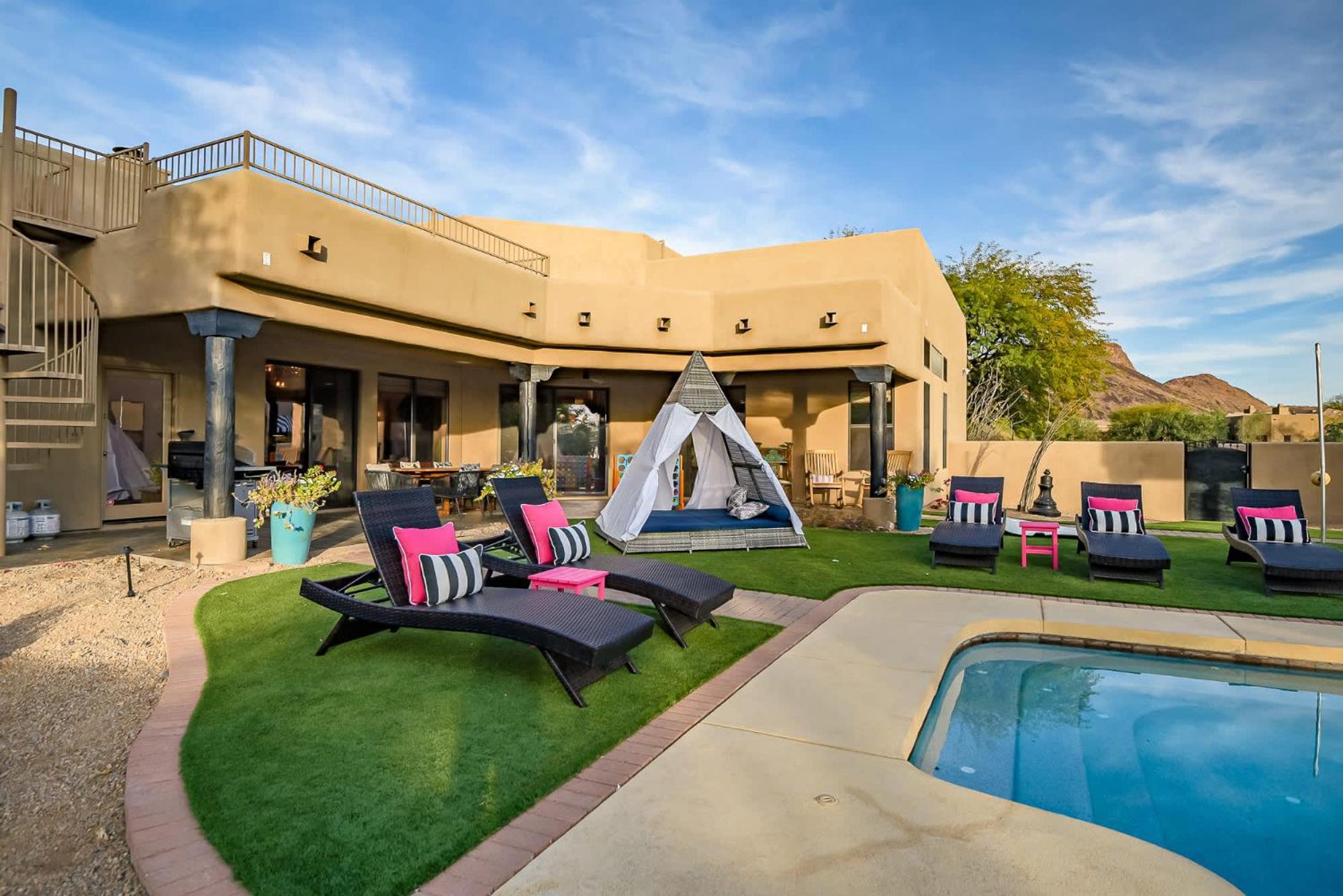 Midnight At The Oasis Scottsdale