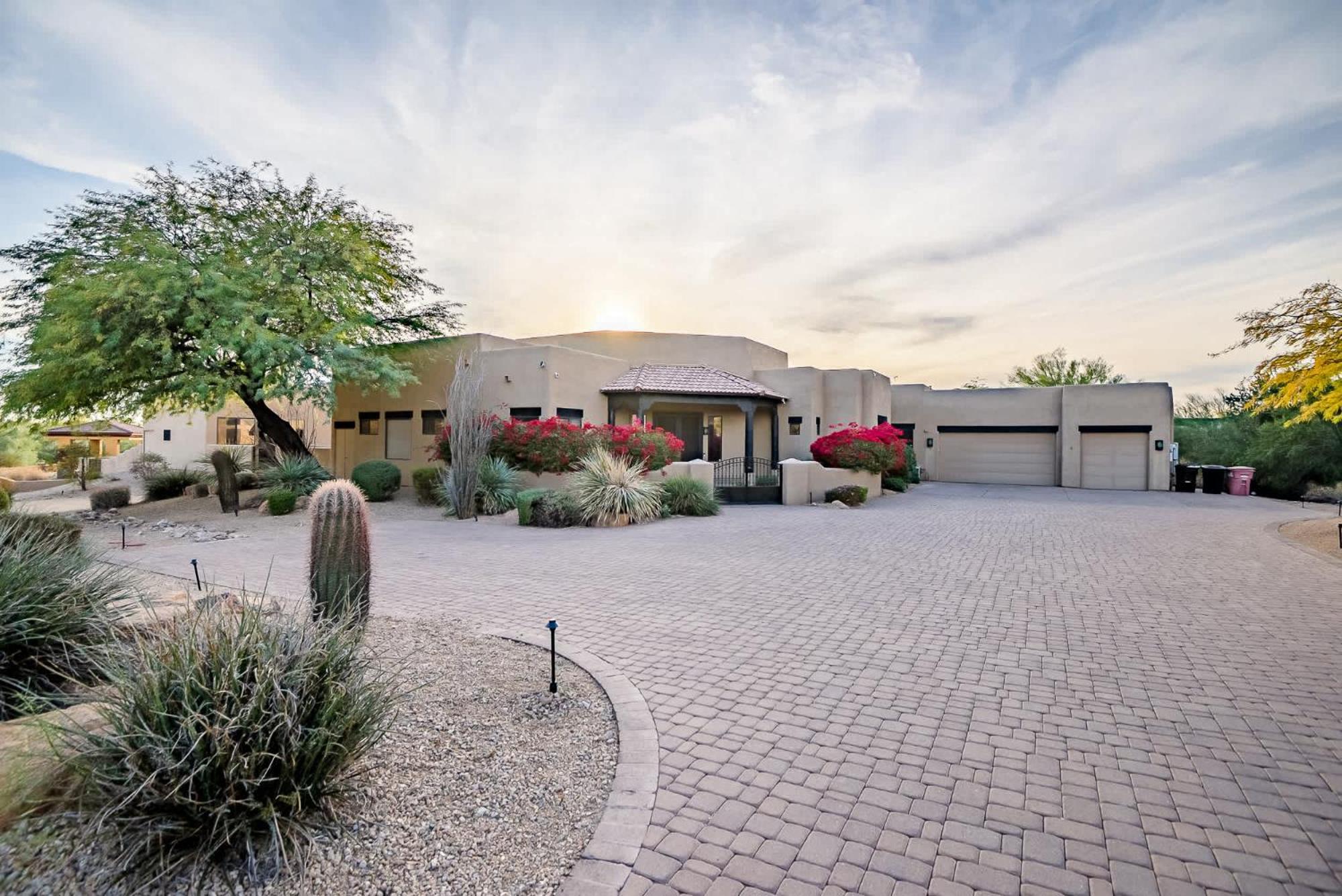 Midnight At The Oasis Holiday home Scottsdale