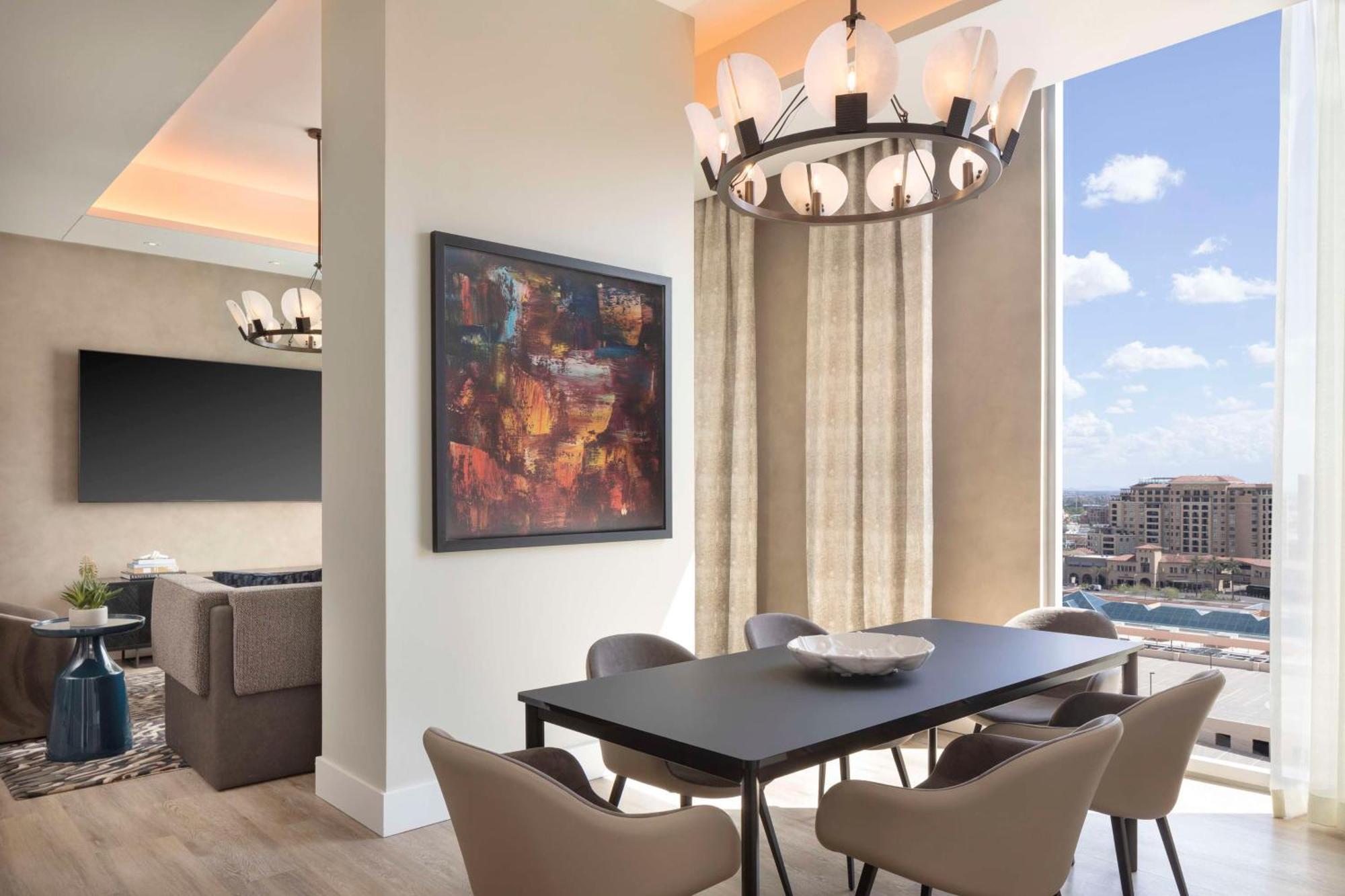 Caesars Republic Scottsdale, A Hilton Hotel 4*