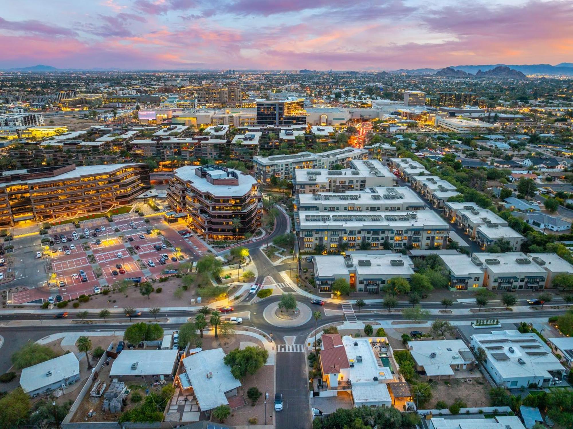 The Casa Del Sol Experience - Old Town Scottsdale