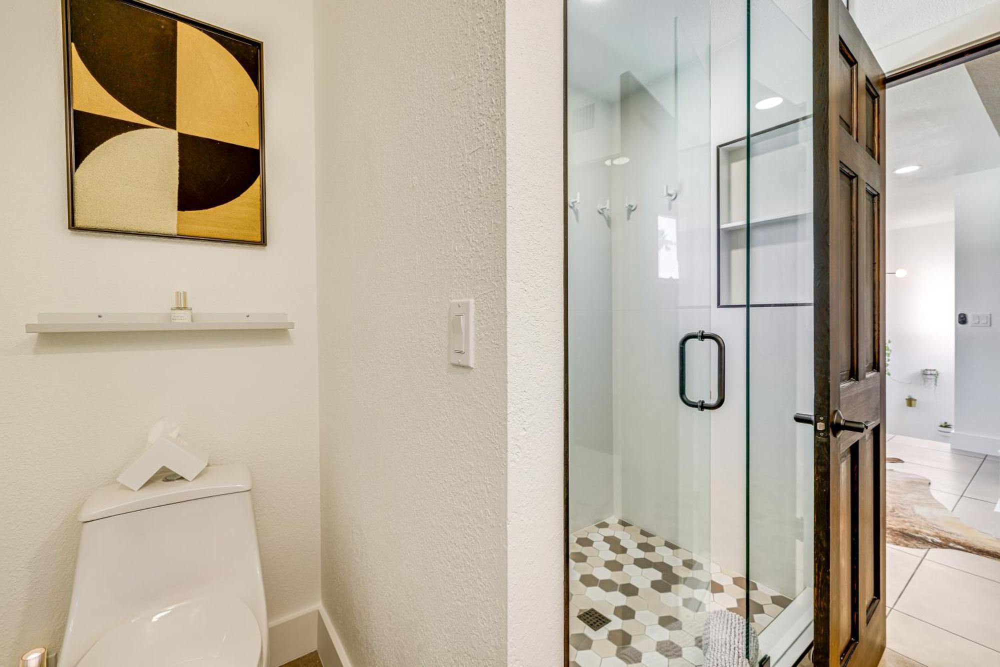 Modern Townhome With Heated Pool Access Holiday home