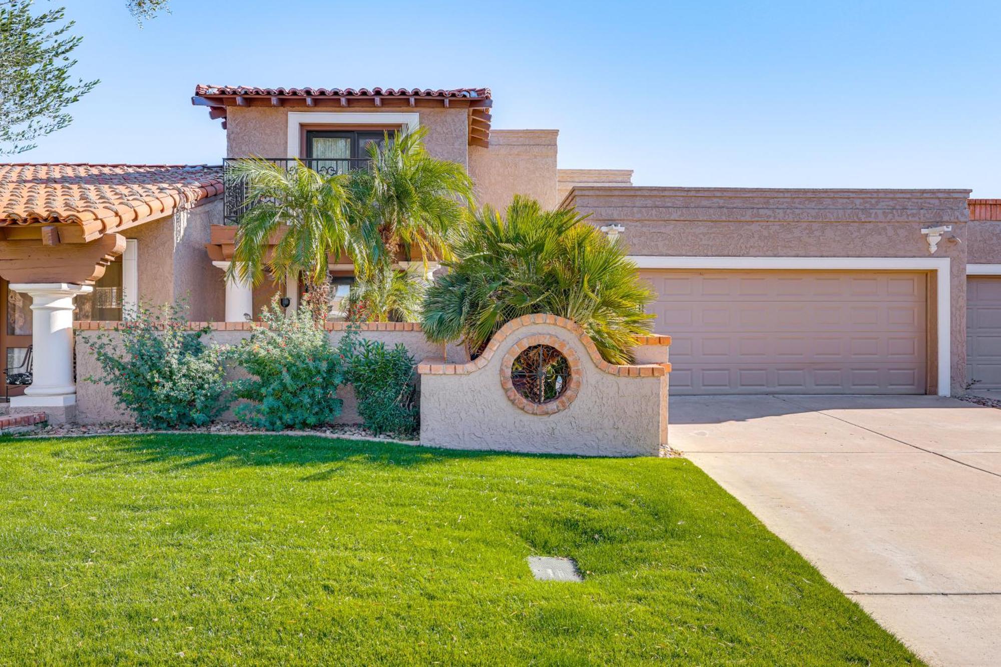 Modern Townhome With Heated Pool Access Holiday home Scottsdale