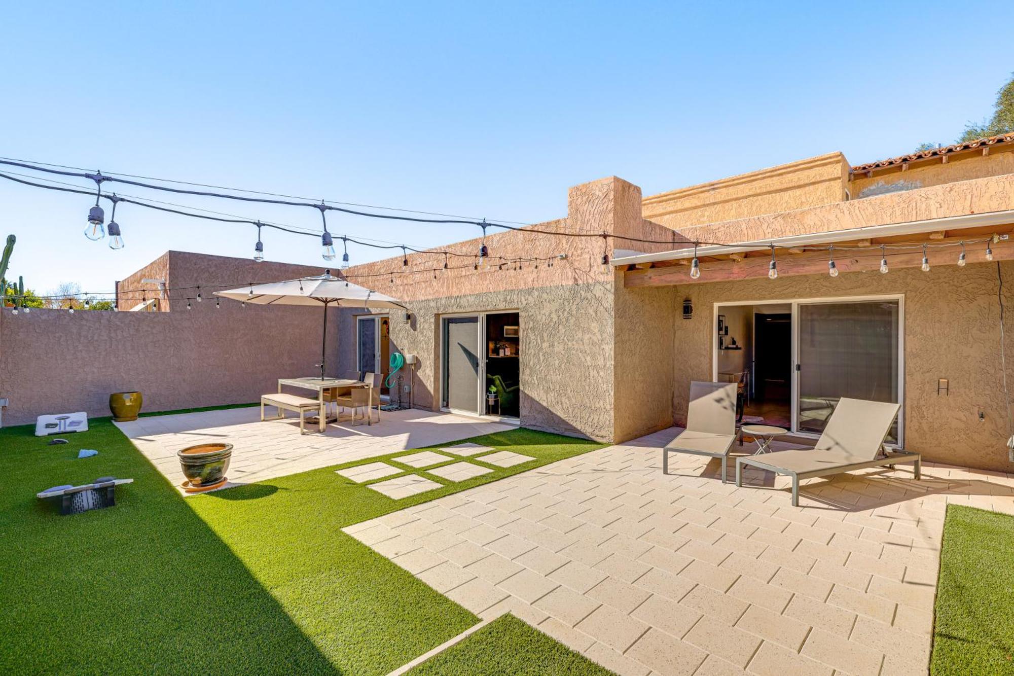 Holiday home Modern Townhome With Heated Pool Access
