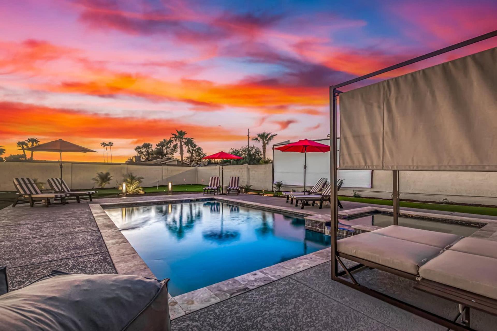 Casa de férias New - The Palmcroft Golf Escape