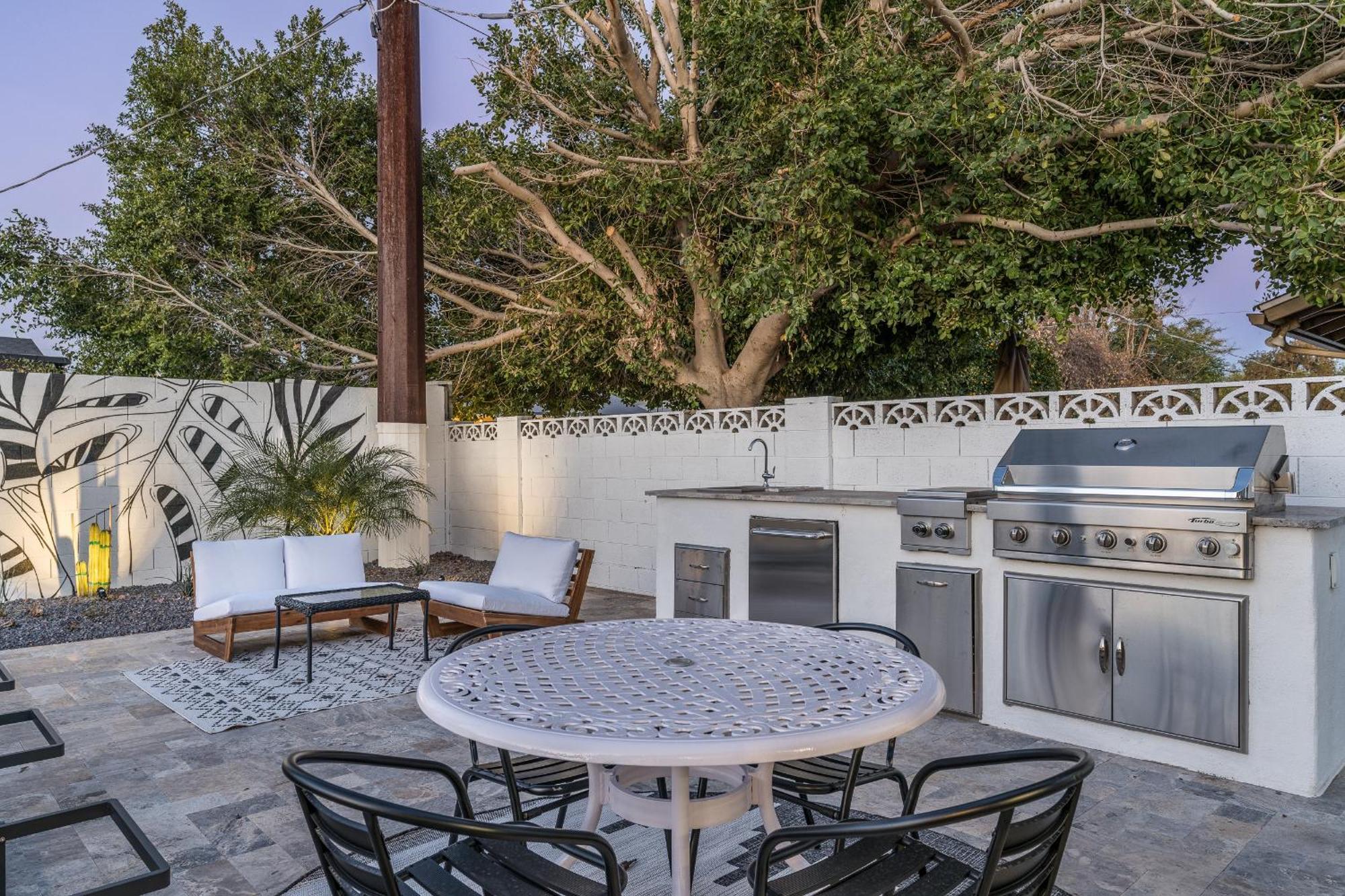 Old Town Gem By Porter Dog-friendly Wheated Pool And Arcade Games Casa de férias Scottsdale