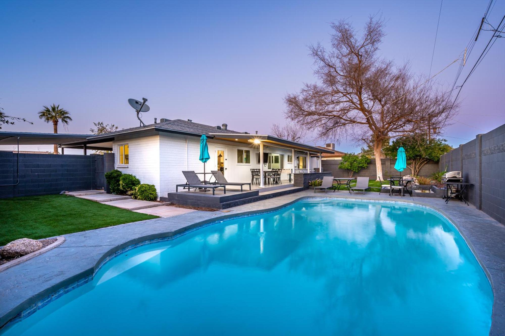 Cambridge By Porter Modern Wheated Pool Near El Dorado Park In Casa de férias *