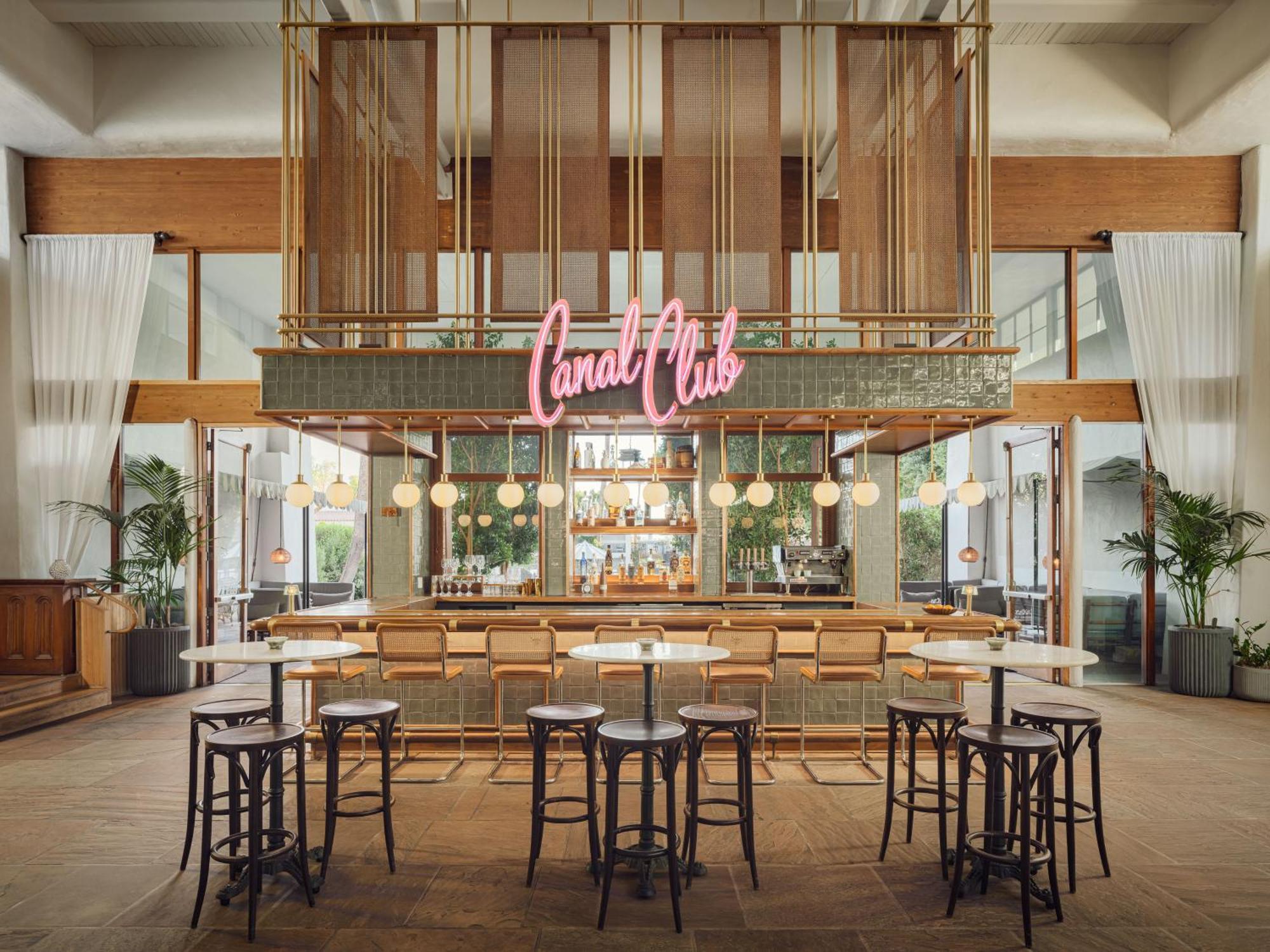Hotel The Scott & 4*