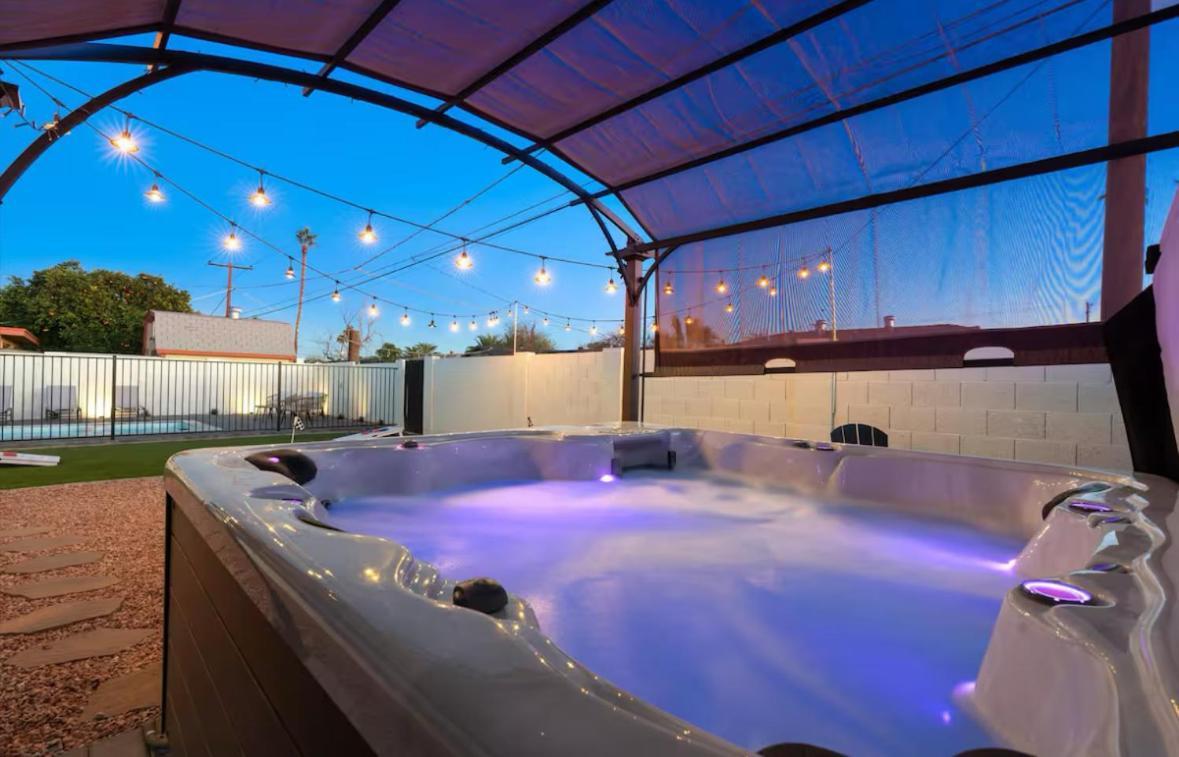Old Town Cactus Casa With Master, Hot Tub, Putt Putt *