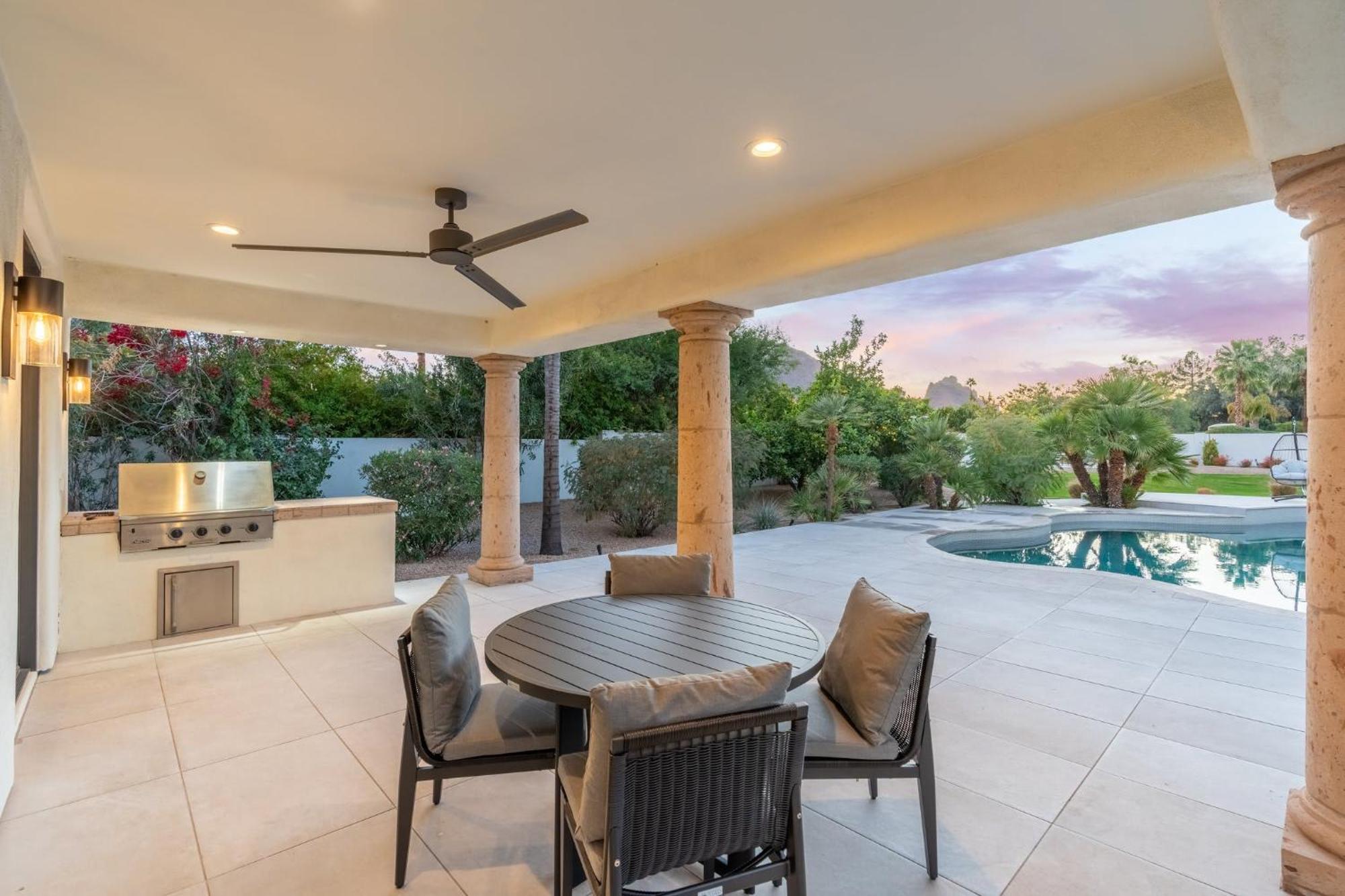 Camelback Mountain Luxury In Paradise Valley Holiday home Scottsdale