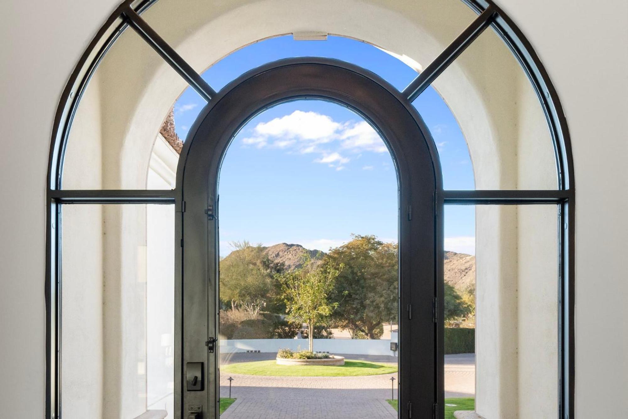 Camelback Mountain Luxury In Paradise Valley Holiday home Scottsdale