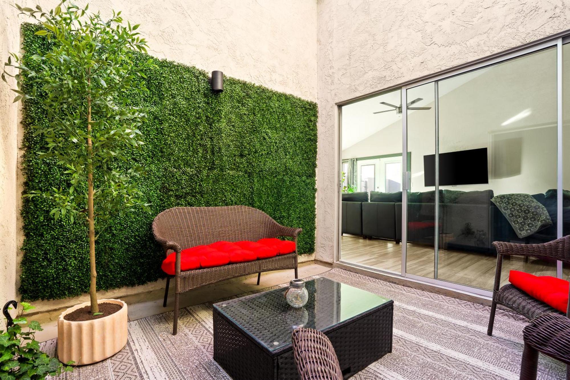 Holiday home Lux New! Heated Pool Option, 2kings, Spa, Old Town, Westworld, Fashion Square *