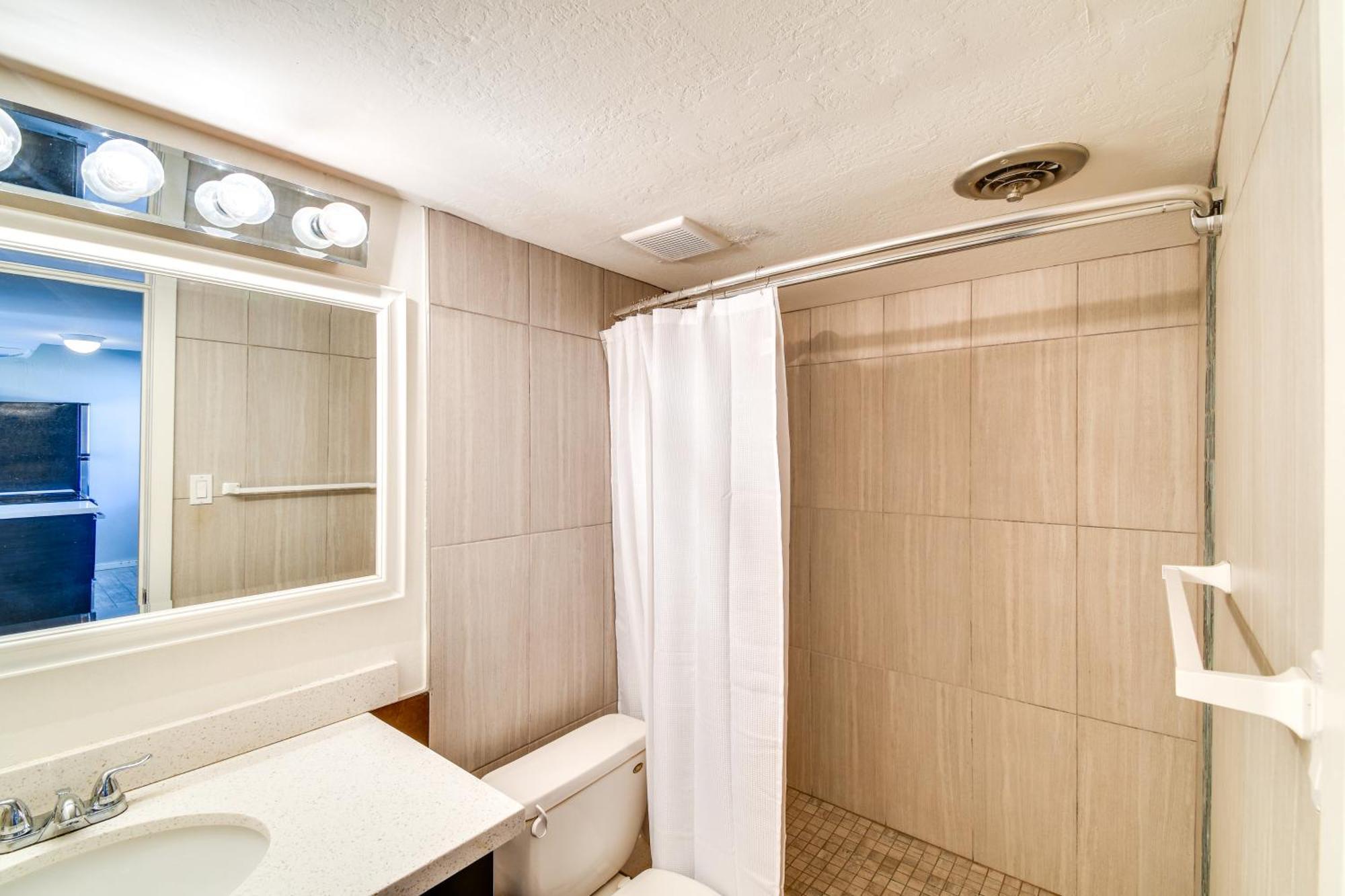 Near Fashion Square And Old Town * Scottsdale
