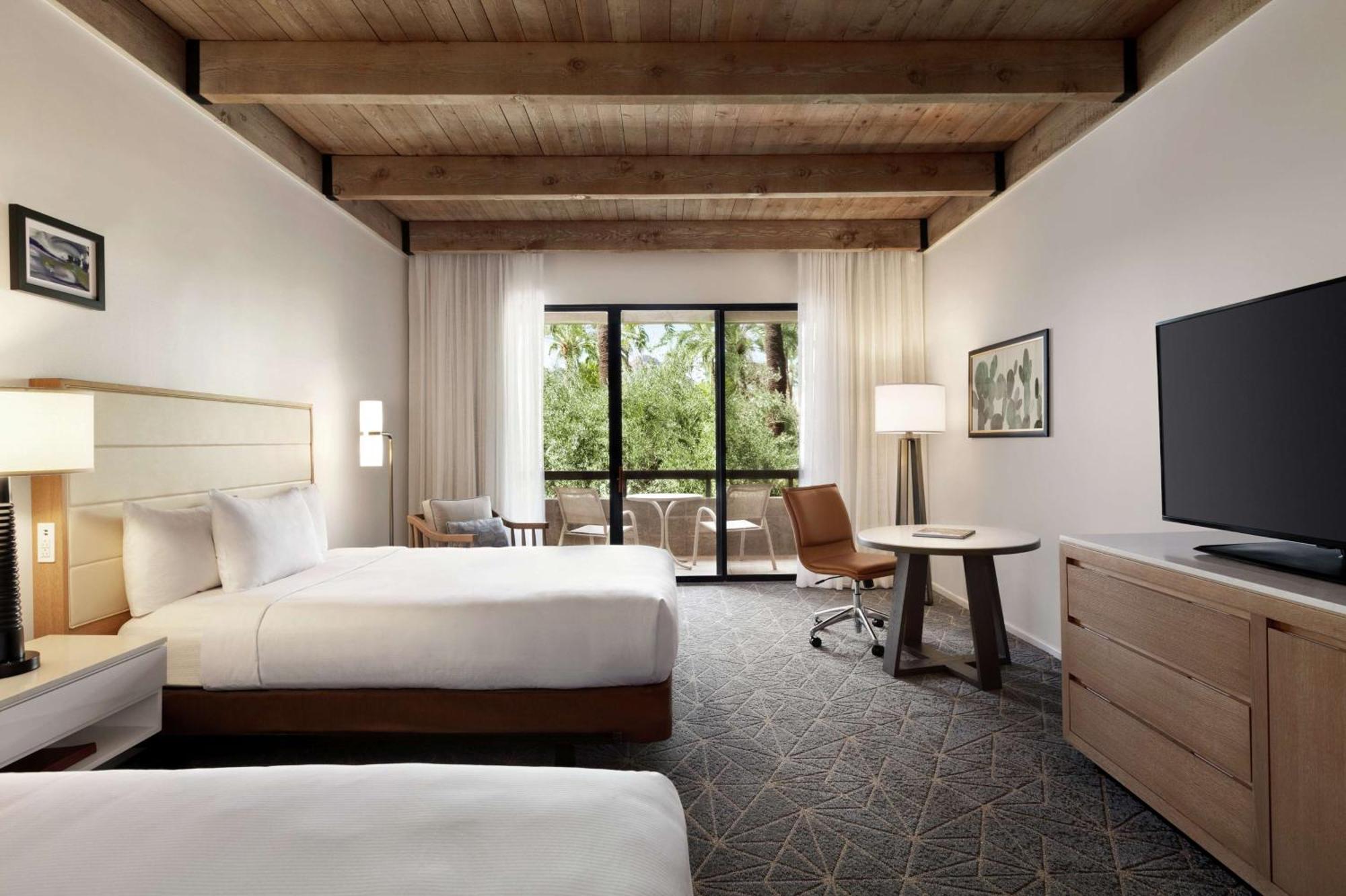 Doubletree By Hilton Paradise Valley 4*