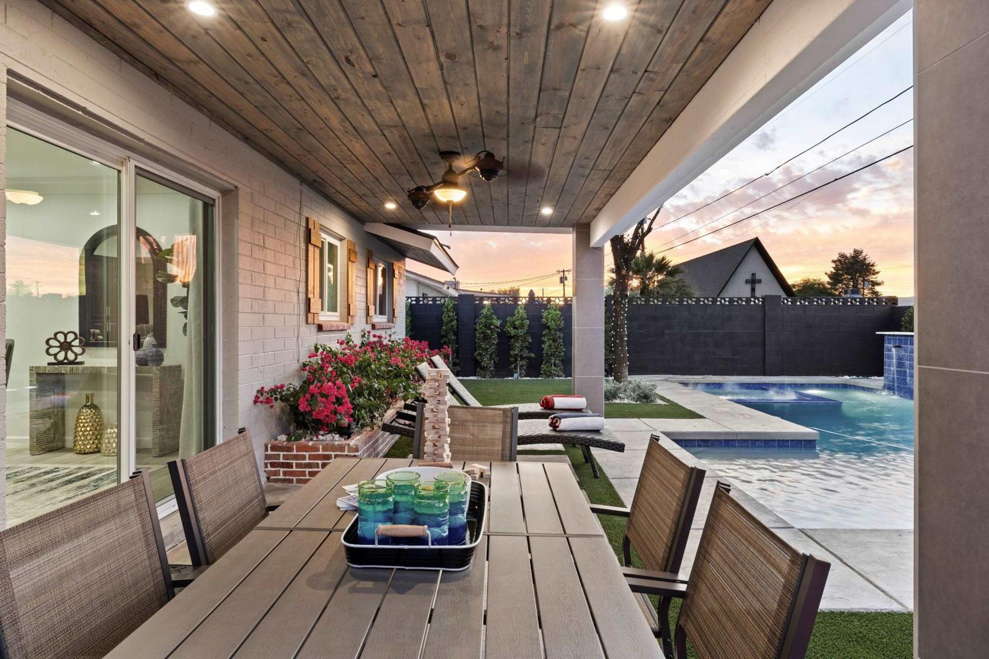 Bella Rosa- Close To Old Town With Pool & Hot Tub Holiday home