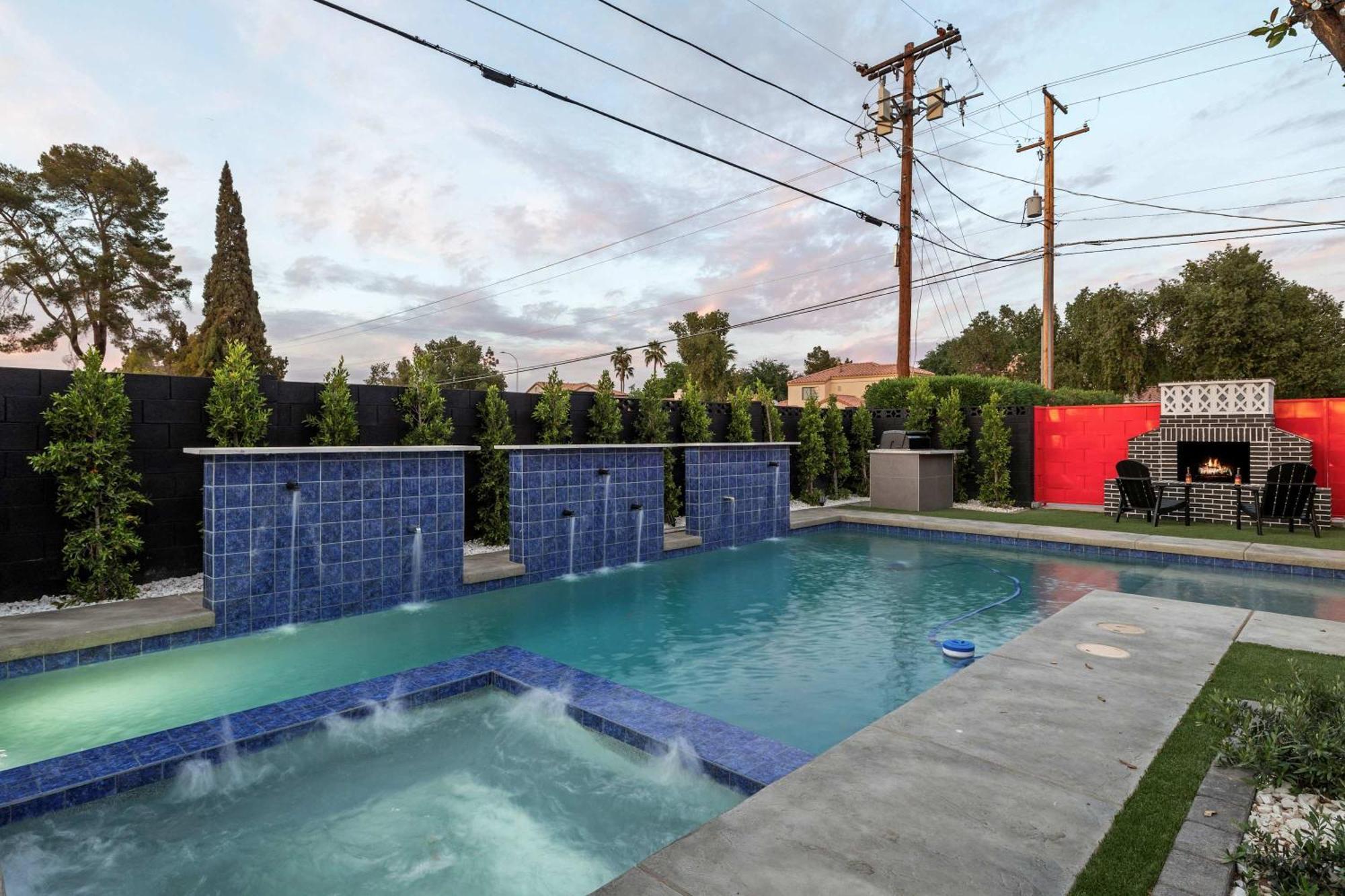 Bella Rosa- Close To Old Town With Pool & Hot Tub Holiday home *