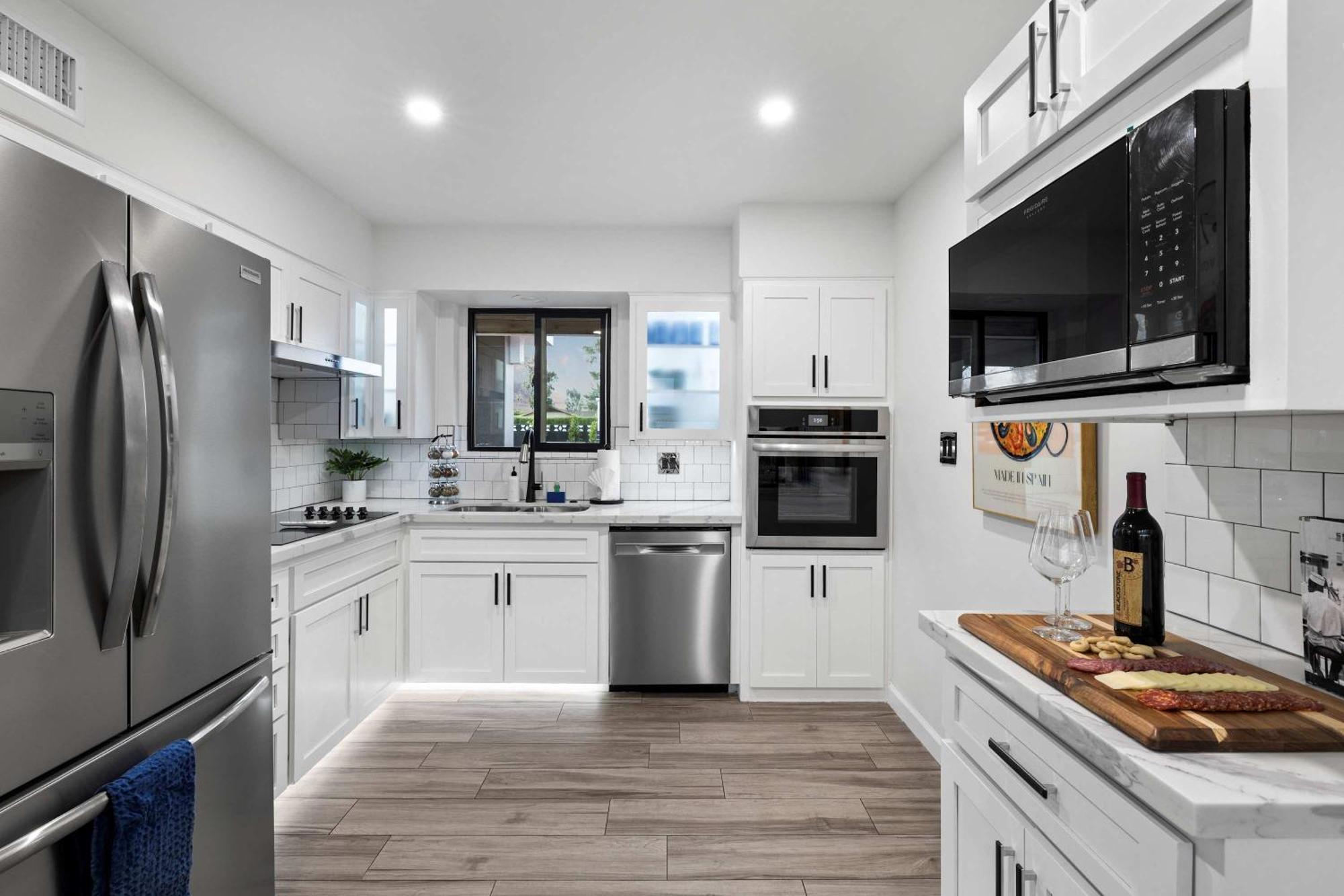 Bella Rosa- Close To Old Town With Pool & Hot Tub