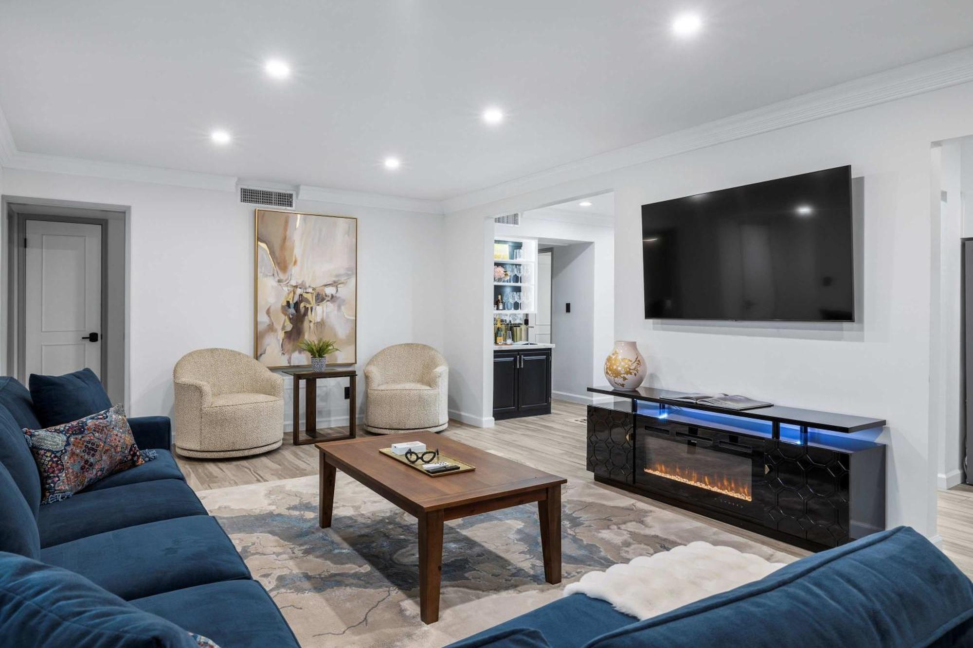 Bella Rosa- Close To Old Town With Pool & Hot Tub Holiday home *
