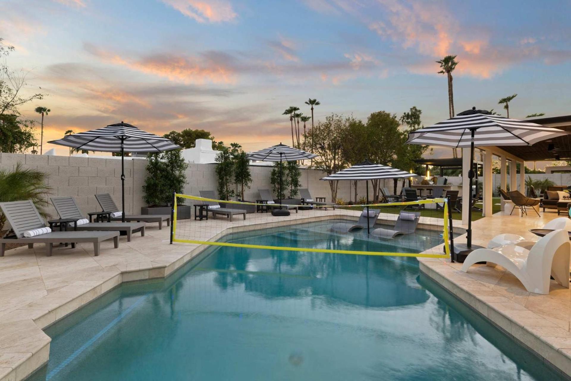 Bella Palma - Elegance & Style With Putt Pool & Holiday home Scottsdale