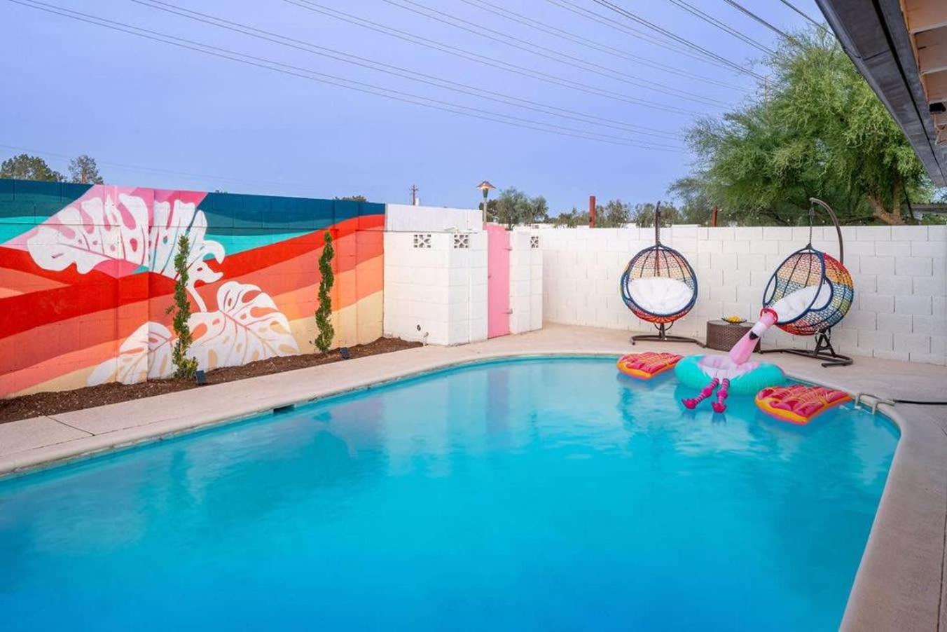 Holiday home Pink Palms - Bachelorette Dream Pool Bbq *