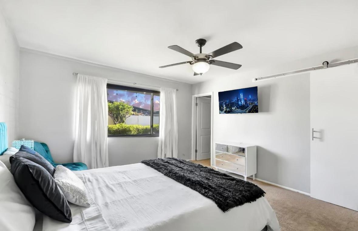 Apartment Modern 3bd W Pool And Patio