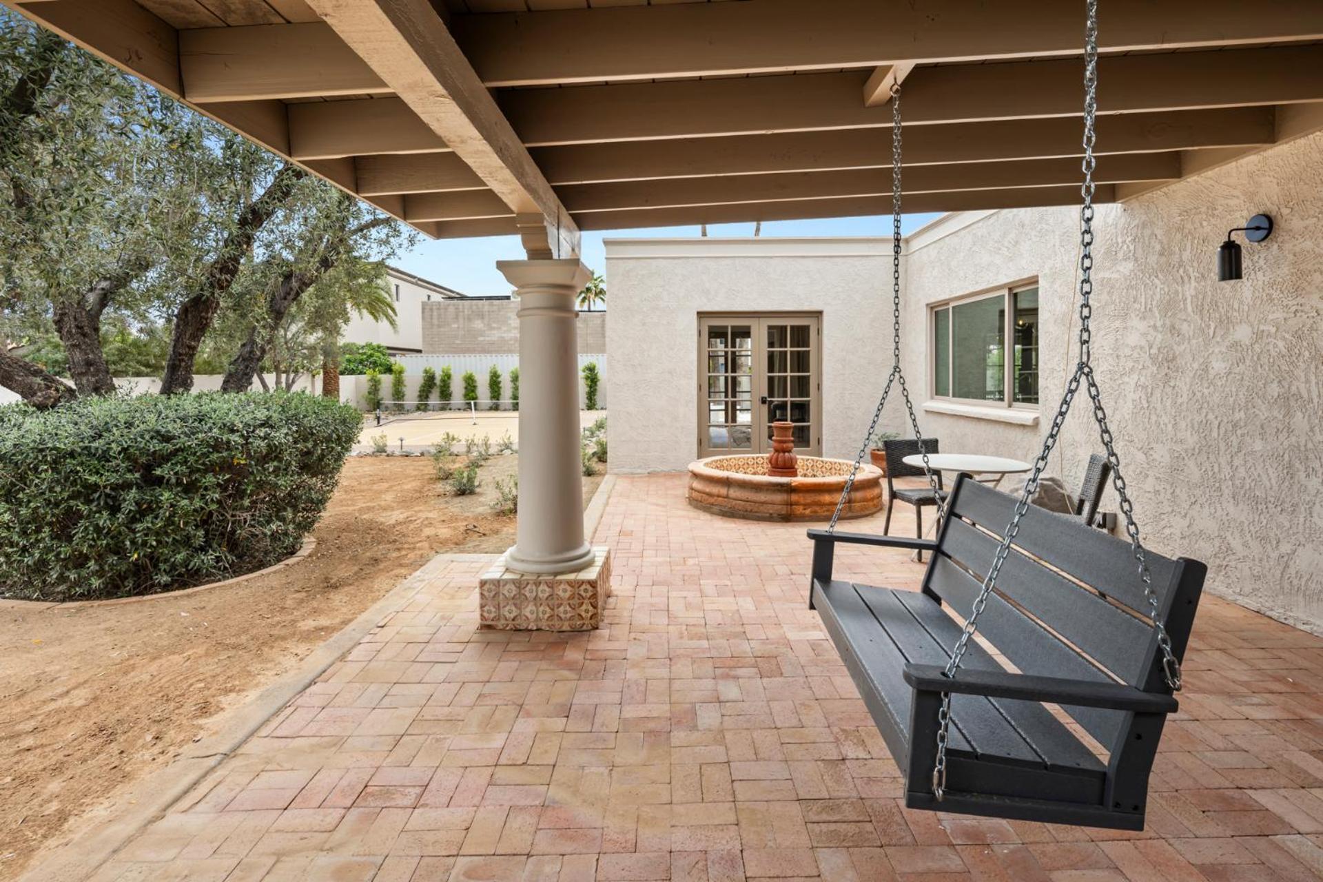 Maison 1975-chic Luxury Retreat *