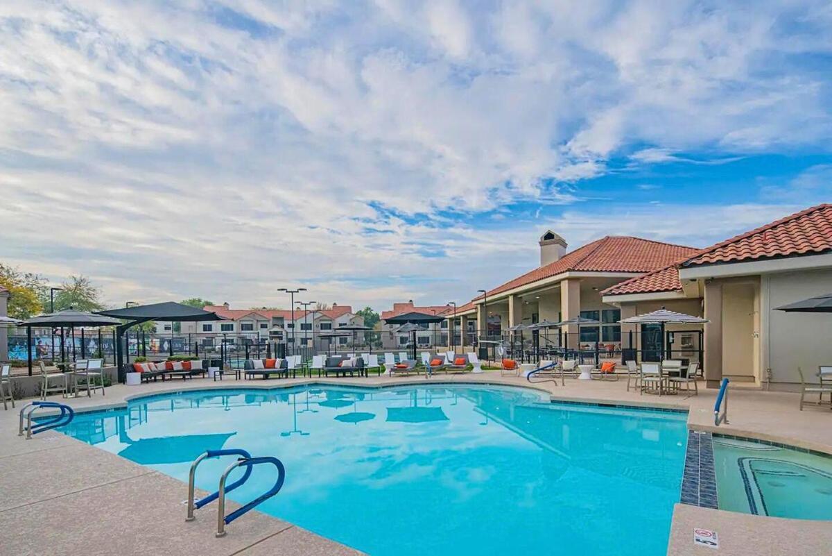 Stylish&serene 2bd2ba Gem And Steps From Tpc H1069 Apartamento