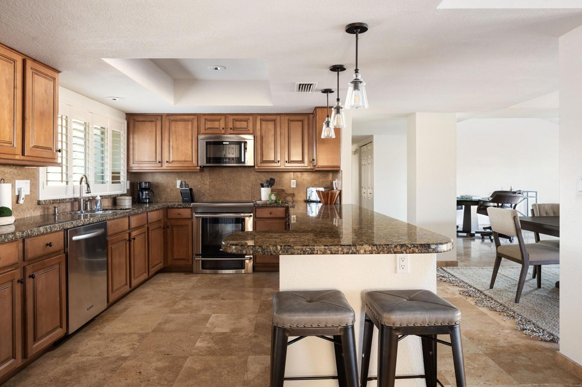 Sparkling Pool Poker Table And Relaxation At Sweetwater * Scottsdale