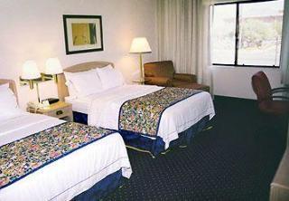 Courtyard North 3*