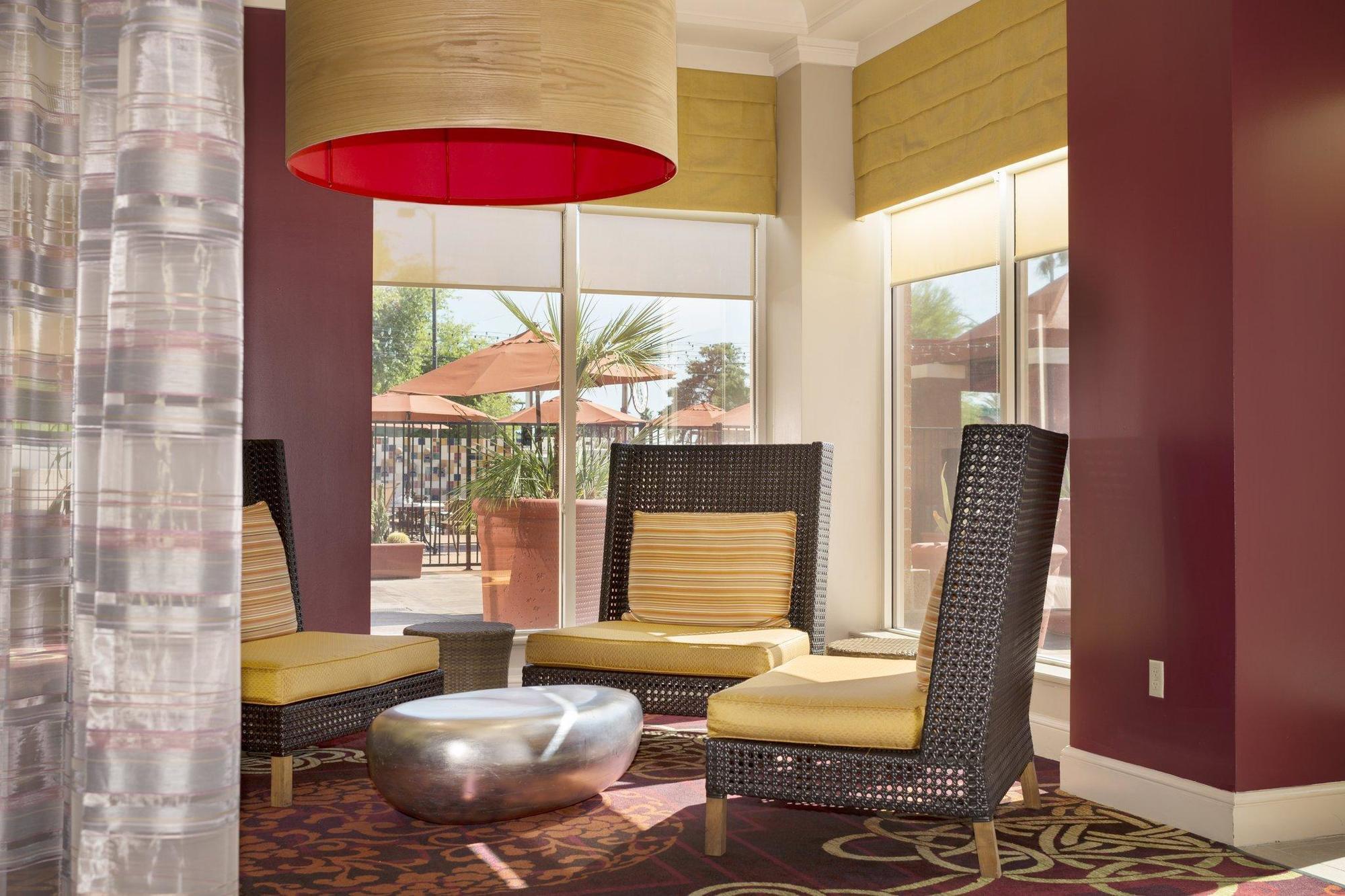 Hilton Garden Old Town Hotel 3*