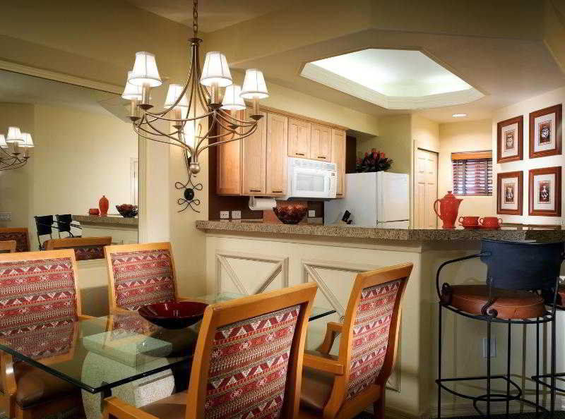 Sheraton Desert Oasis Villas, Resort 3*