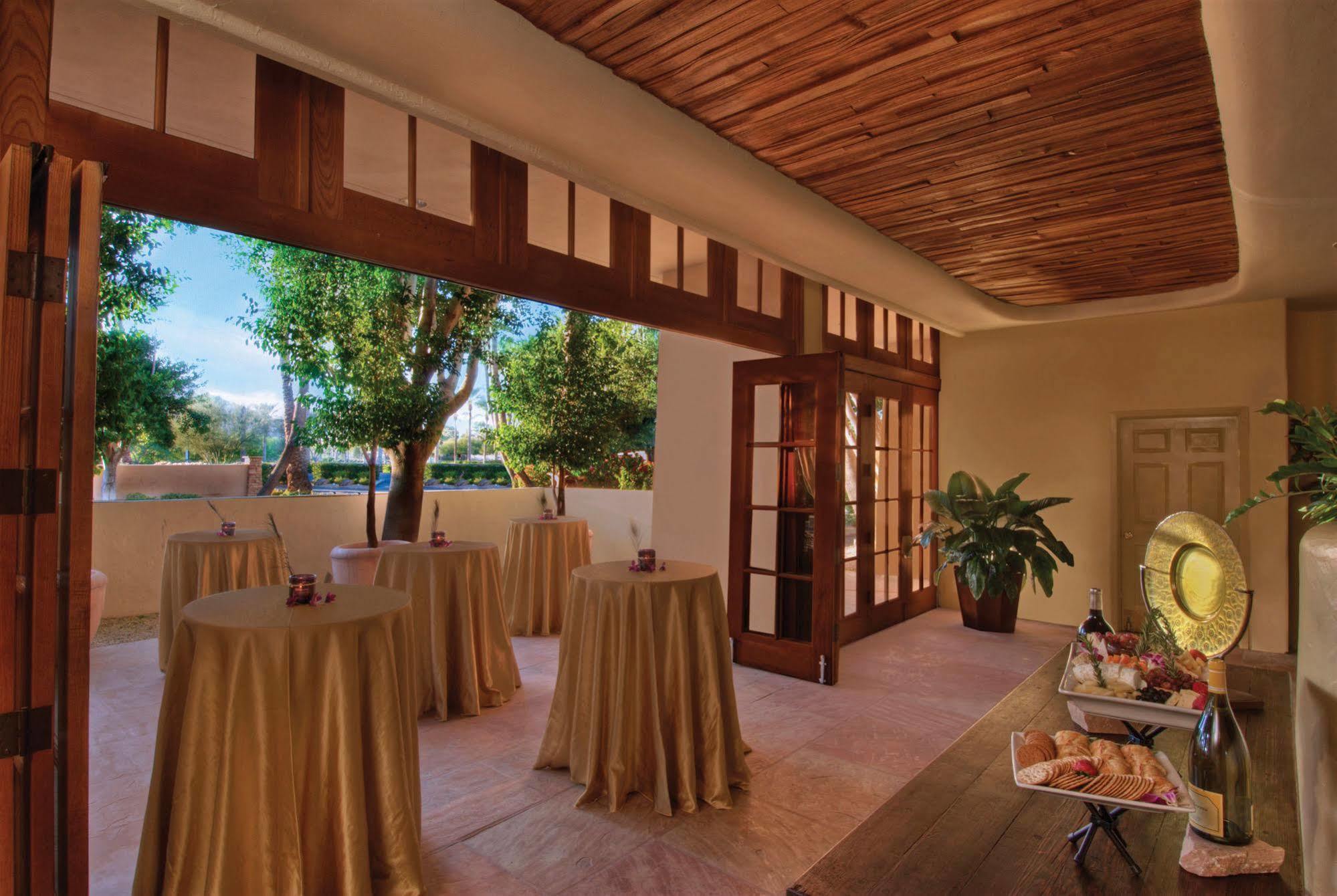 Hotel The Scott & 4*
