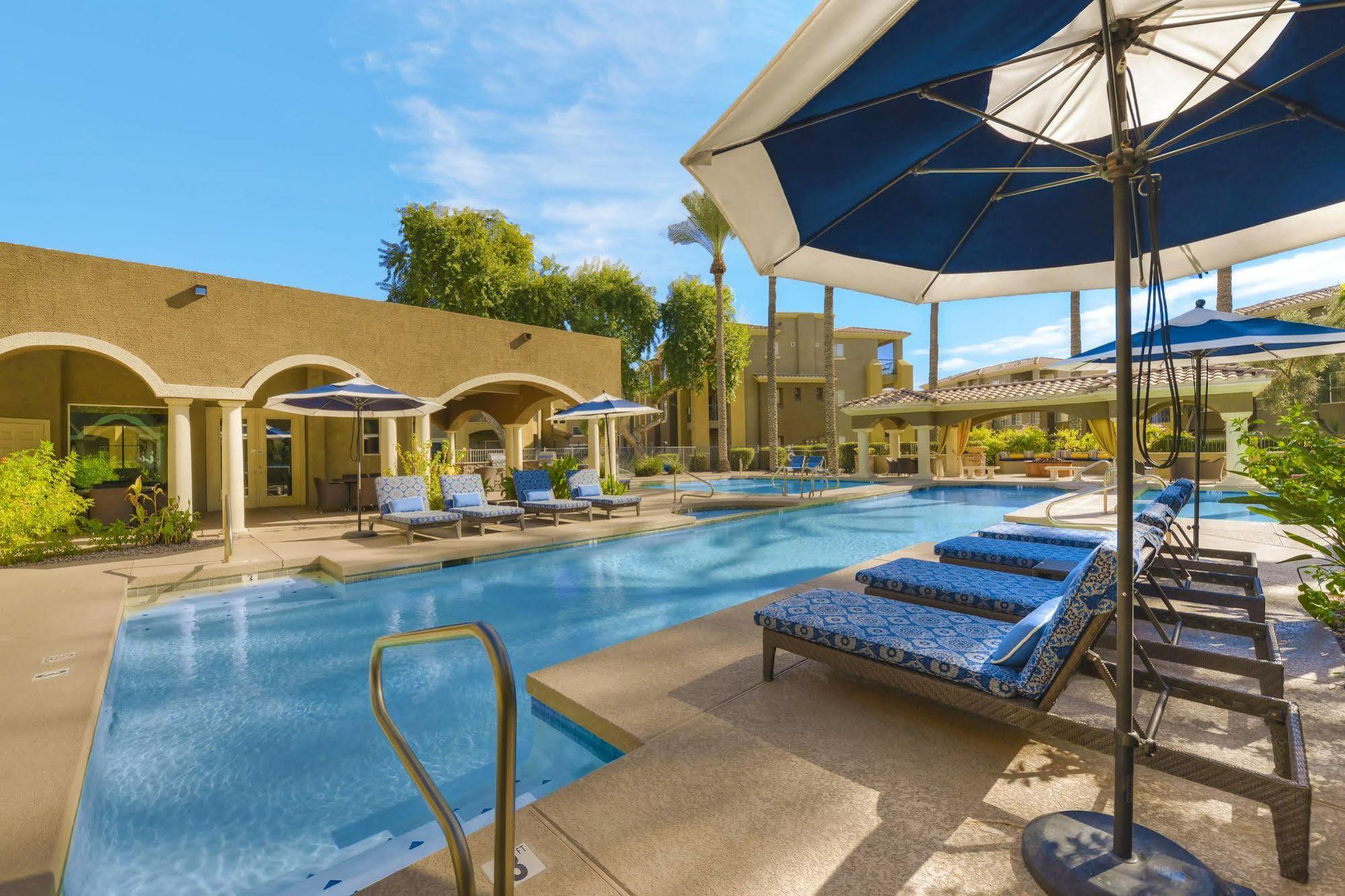 Luxury By Meridian Condoresorts- 3* Scottsdale
