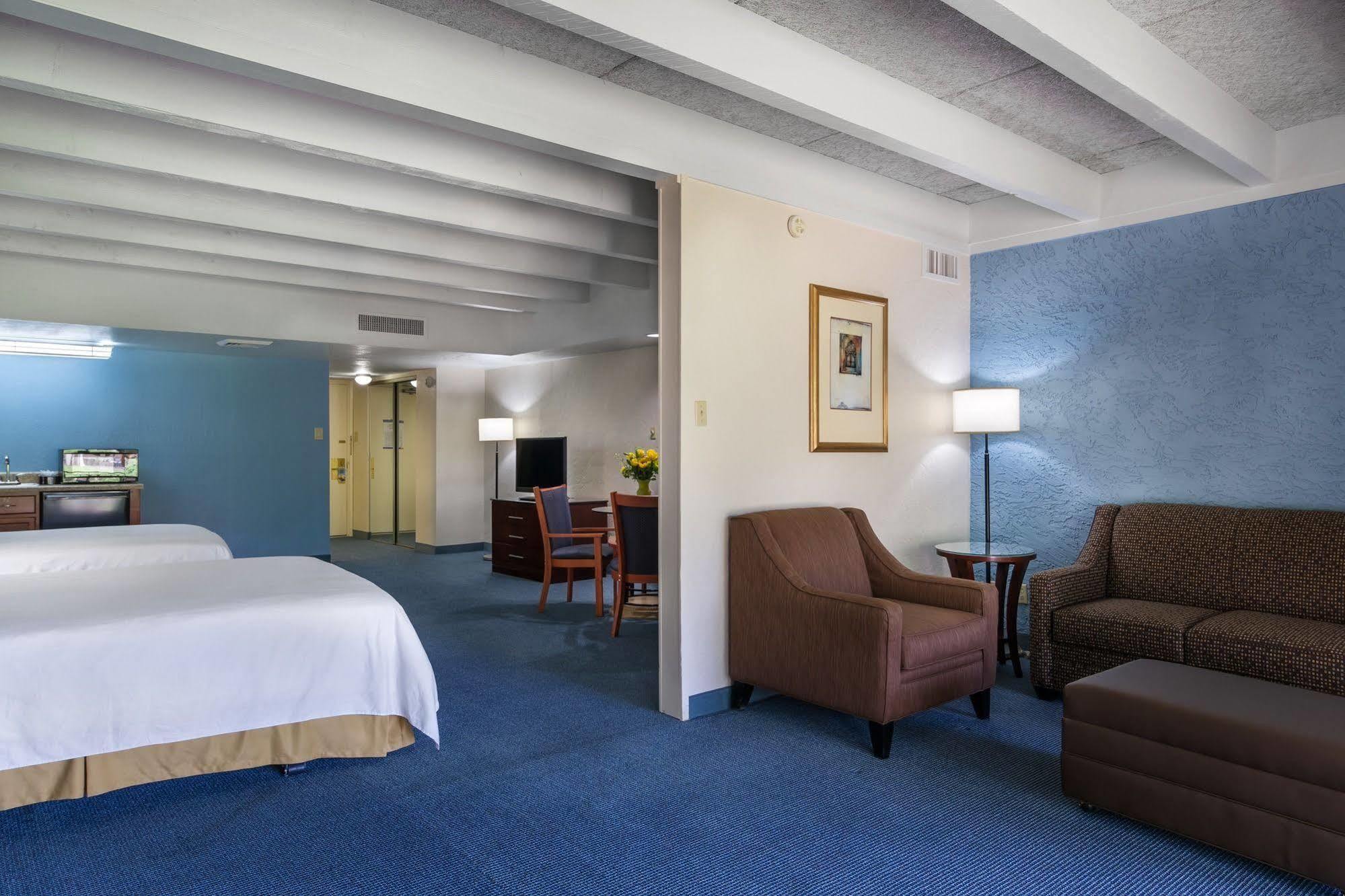 Hotel Independence 47