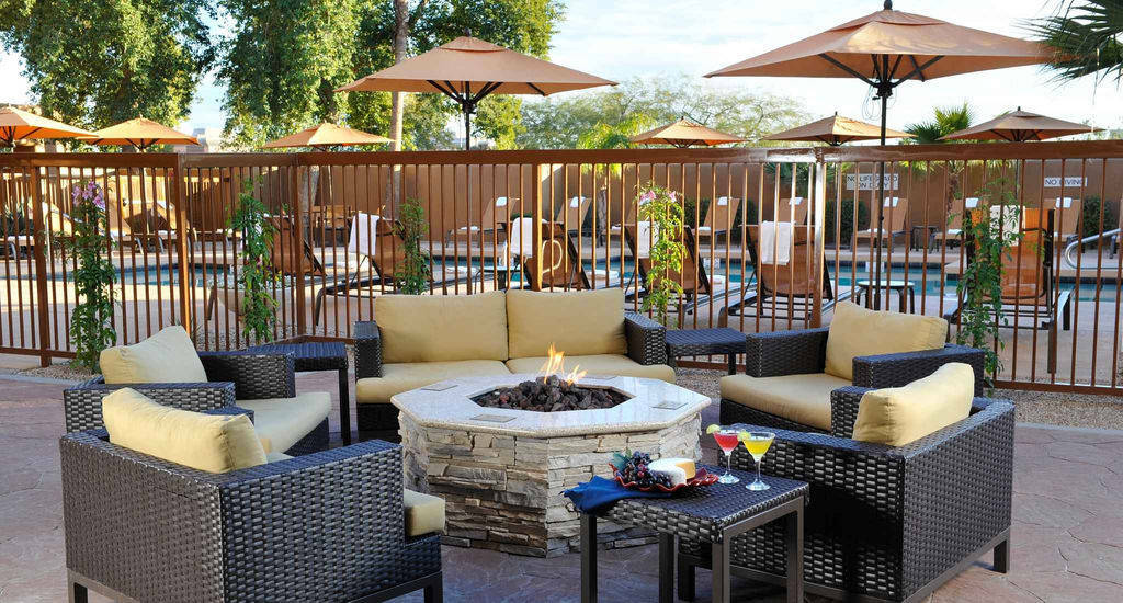 Hotel Courtyard North Scottsdale