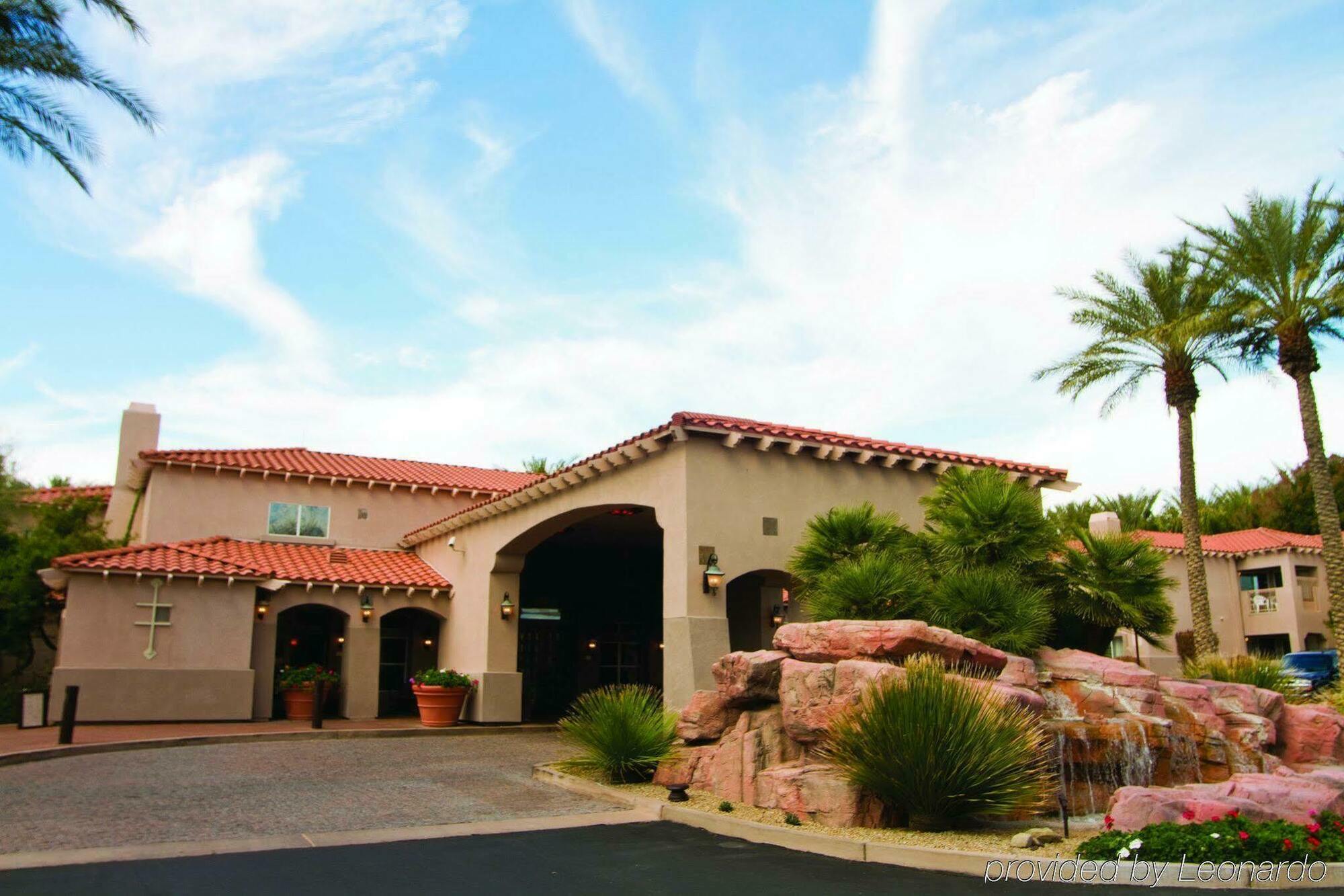 Sheraton Desert Oasis Villas, Resort