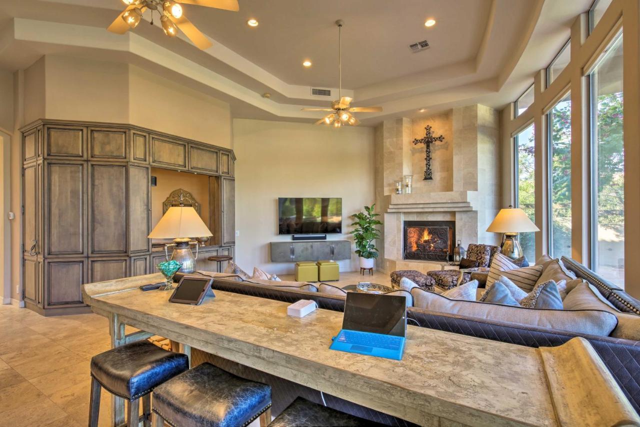 Holiday home Lavish Paradise Valley With Sports Court And Pool *